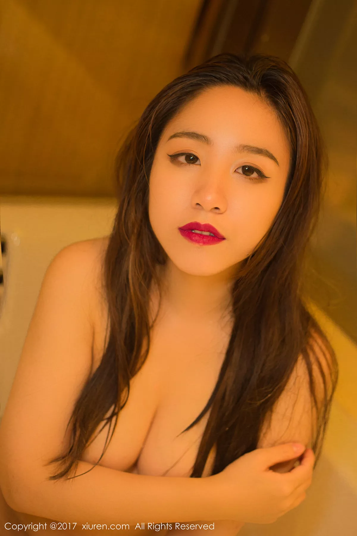 [XiuRen秀人网]第823期吃白菜的vi菜菜写真 photo 2-3