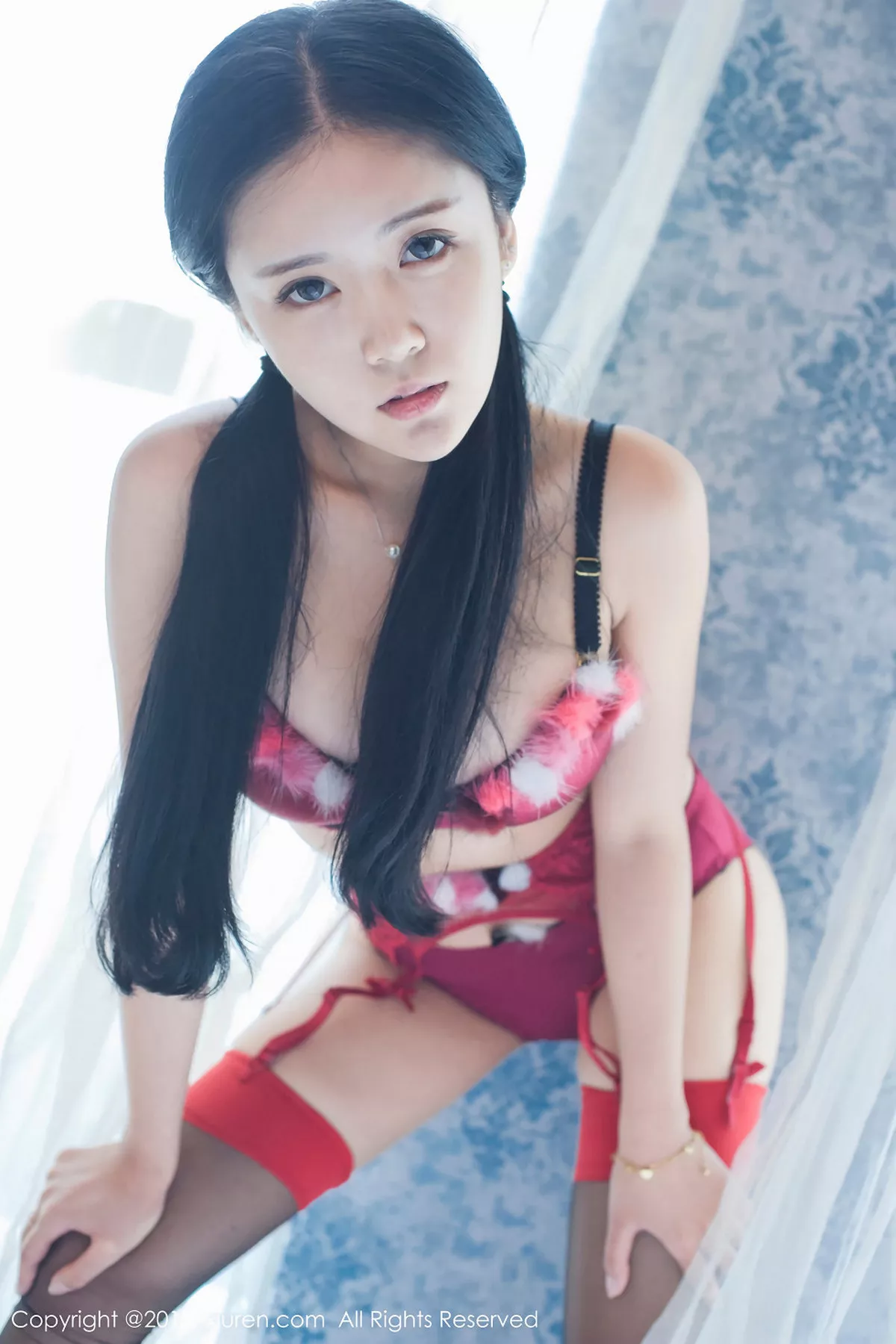 [XiuRen秀人网]第932期红气球写真 photo 1-4