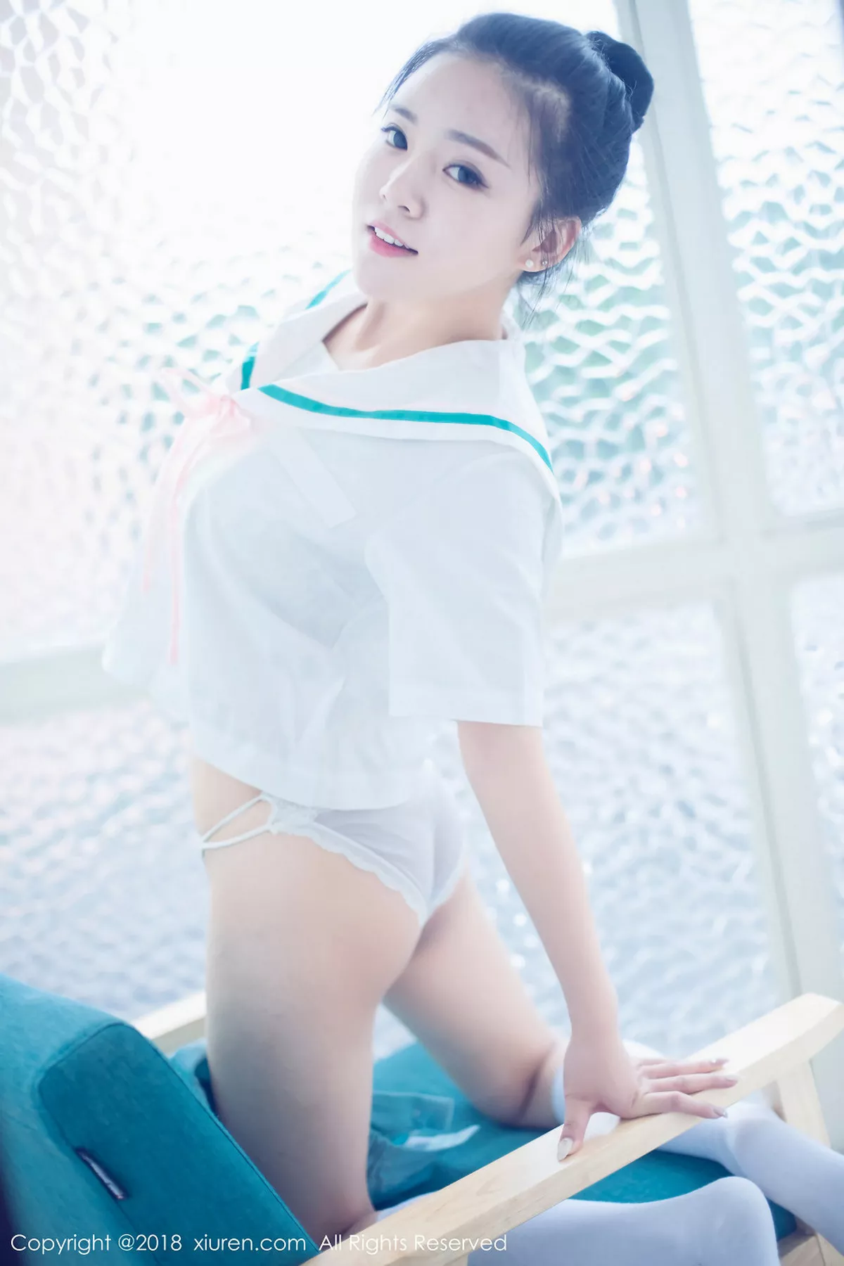 [XiuRen秀人网]第932期红气球写真 photo 2-3