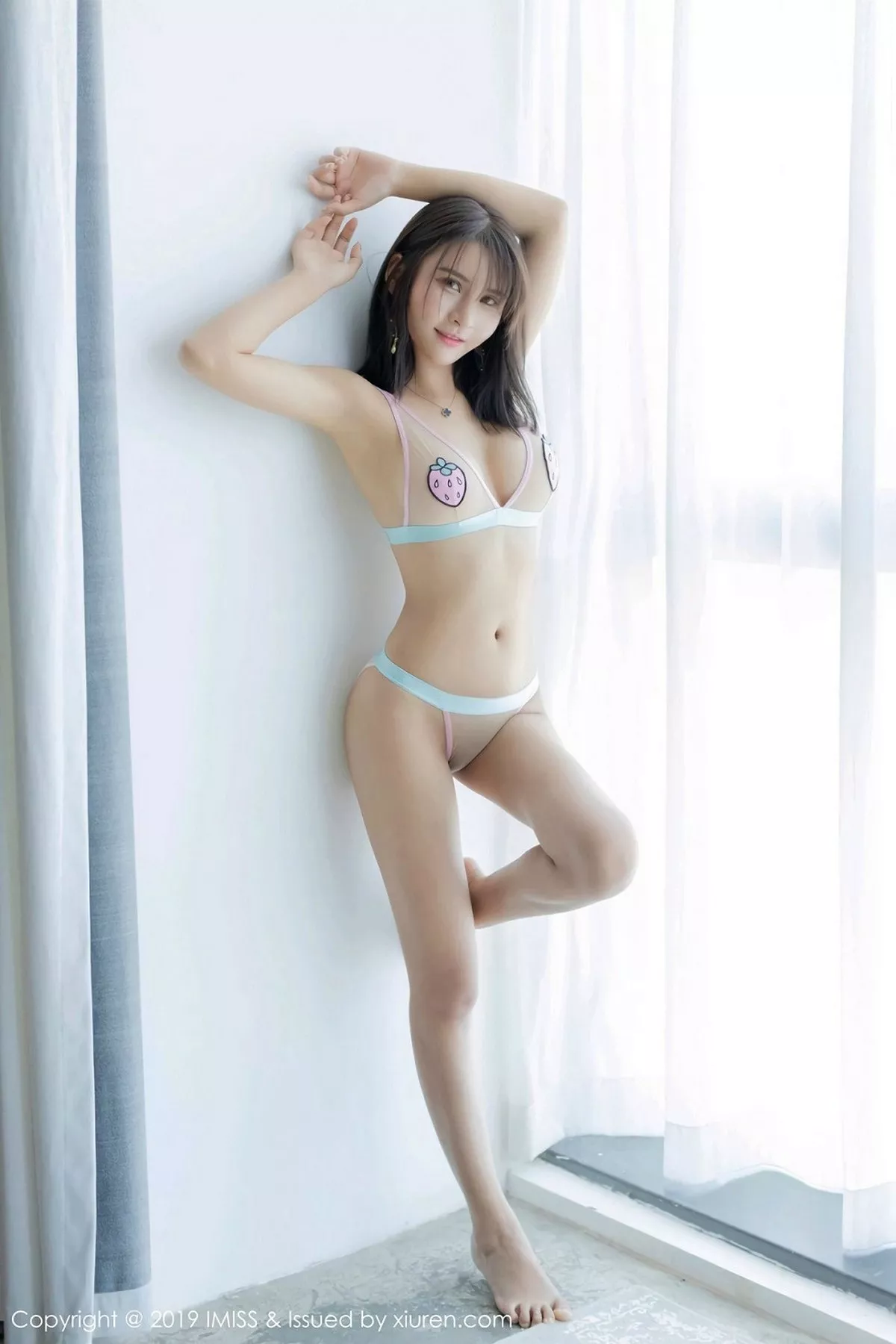 [Imiss爱蜜社]第329期尹菲写真 photo 2-4
