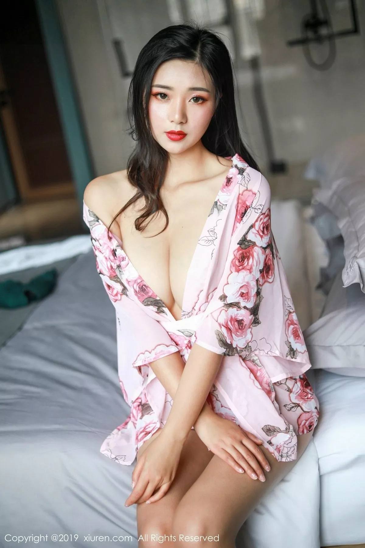 [XiuRen秀人网]第1382期宋-KiKi写真 photo 1-2