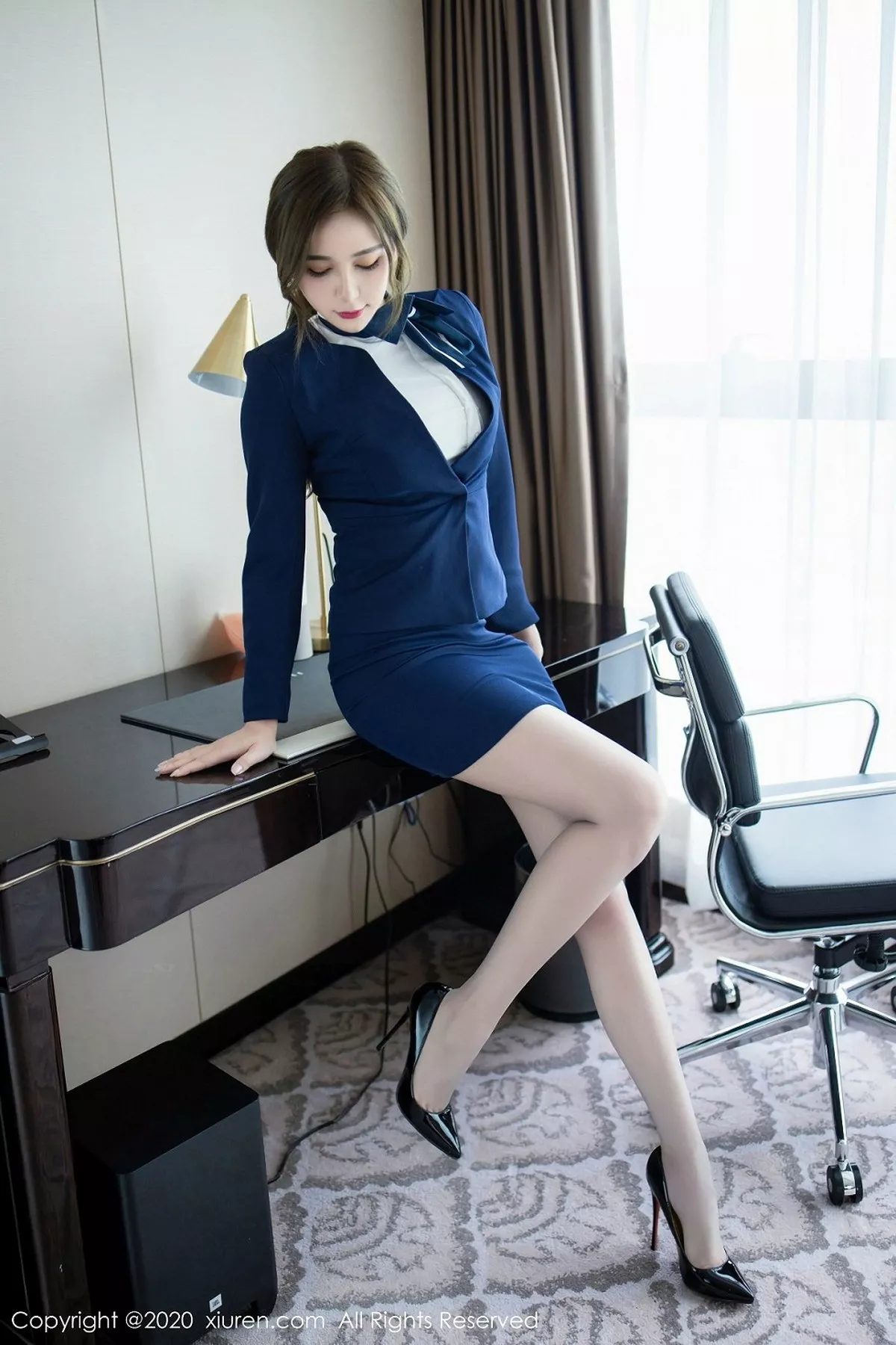 [XiuRen秀人网]第2221期Lavinia肉写真 photo 1-15