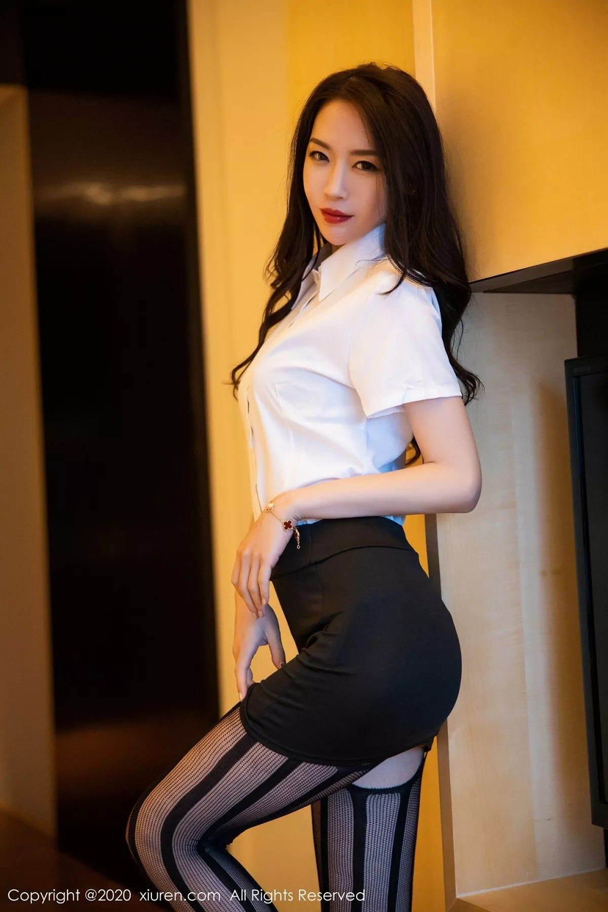 [XiuRen秀人网]第2450期梦心月写真 photo 1-4