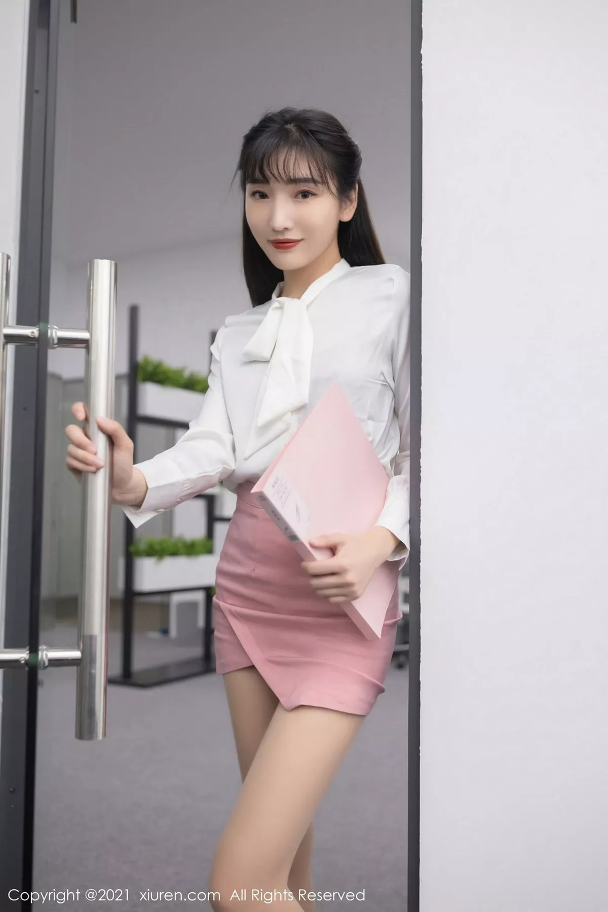 [XiuRen秀人网]第3030期陆萱萱写真 photo 1-2