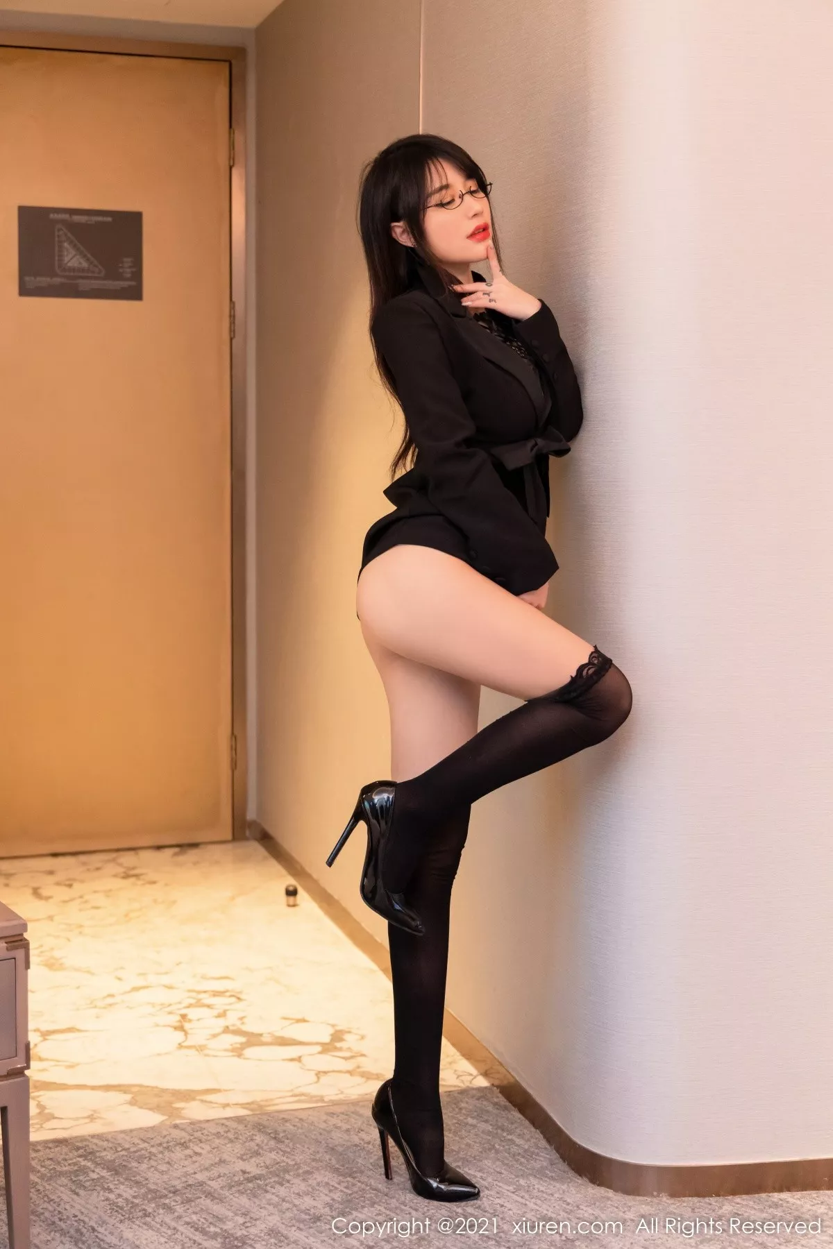 [XiuRen秀人网]第4317期美七写真 photo 1-2