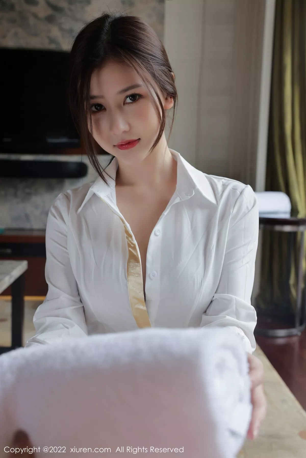 [XiuRen秀人网]第4472期尹甜甜写真 photo 1-9