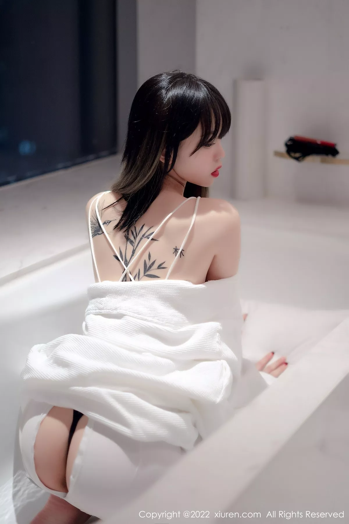 [XiuRen秀人网]第4611期奶瓶写真 photo 1-8