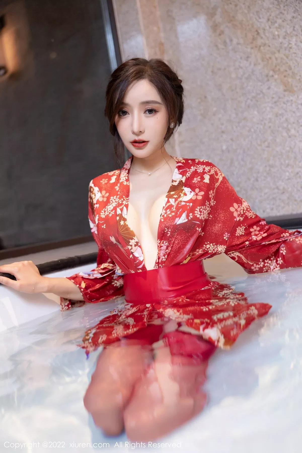 [XiuRen秀人网]第4748期王馨瑶写真 photo 1-16