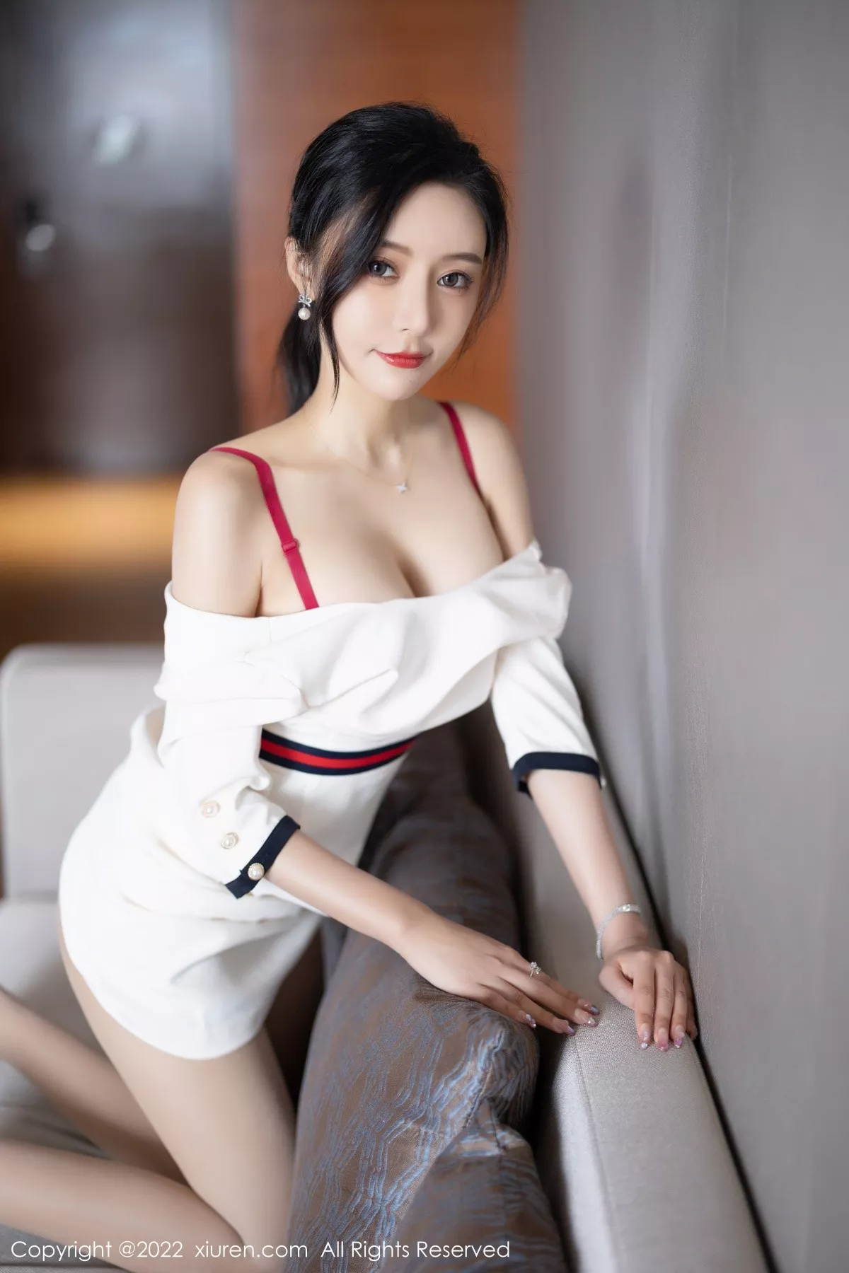 [XiuRen秀人网]第4963期王馨瑶写真 photo 1-11