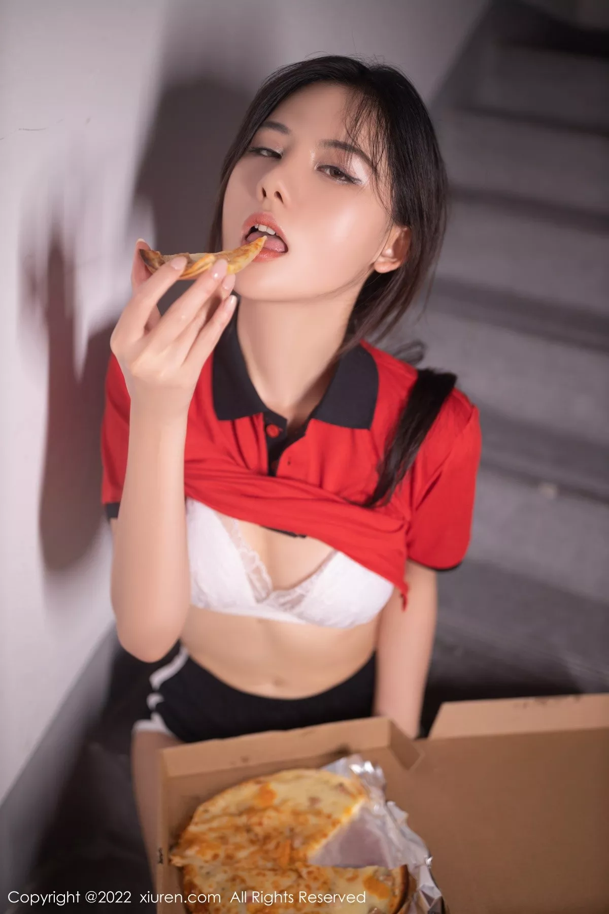 [XiuRen秀人网]第5538期就是阿朱啊写真 photo 1-5