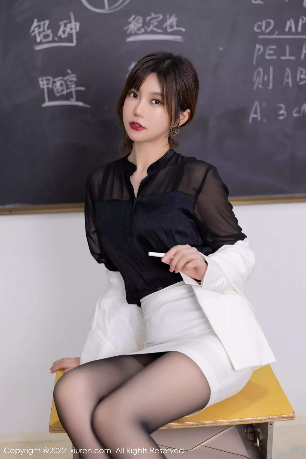 [XiuRen秀人网]第6008期绮里嘉写真 photo 1-15