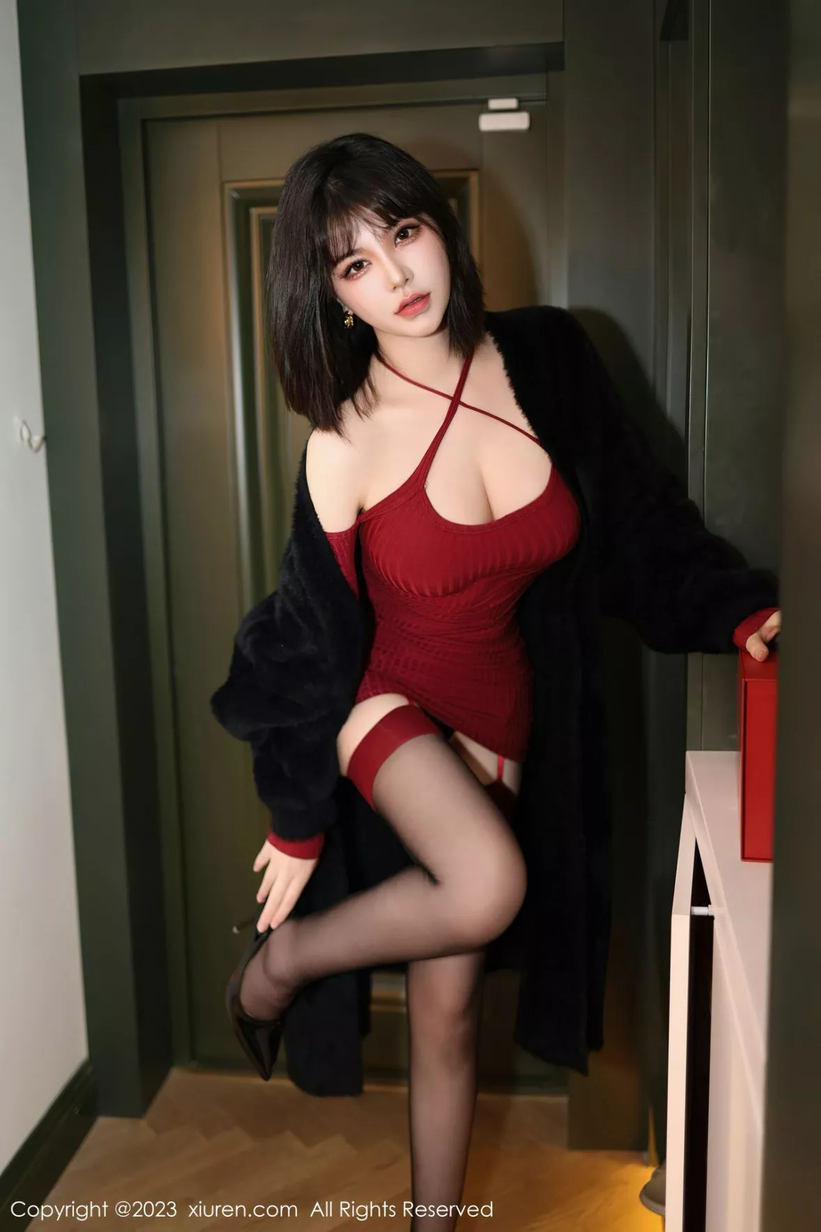 [XiuRen秀人网]第6144期桃桃子写真 photo 1-5