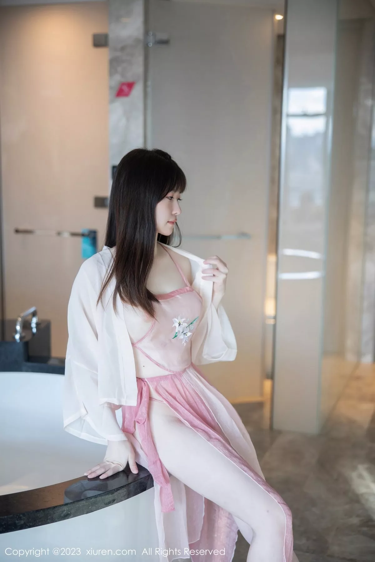 [XiuRen秀人网]第6926期林悠悠写真 photo 1-2