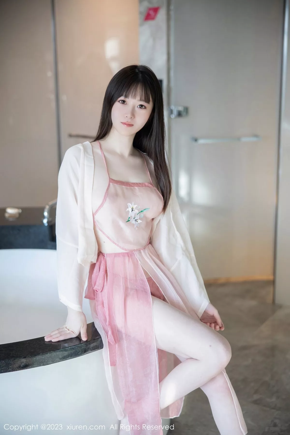 [XiuRen秀人网]第6926期林悠悠写真 photo 1-6