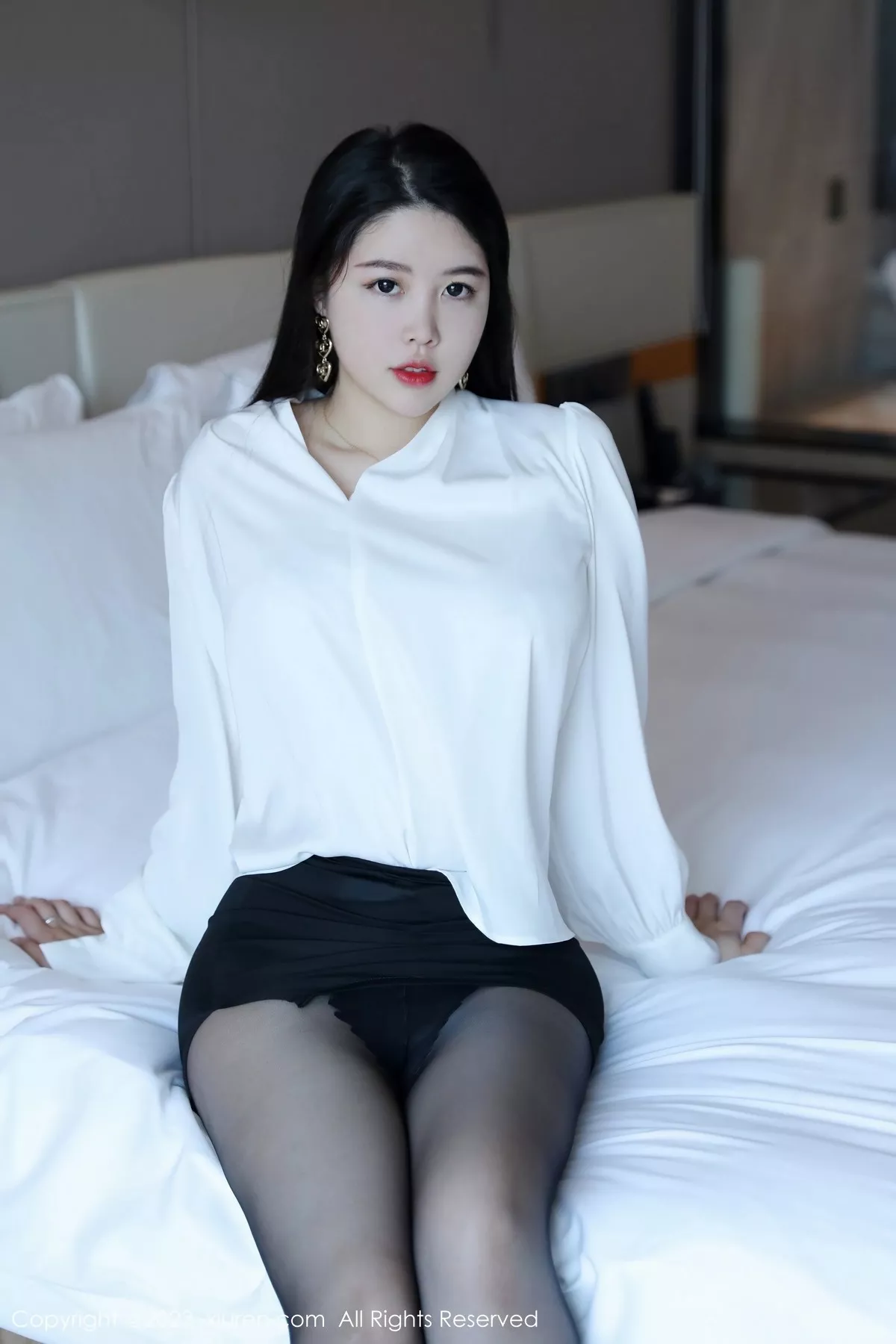 [XiuRen秀人网]第6782期樱桃小犊子写真 photo 1-6