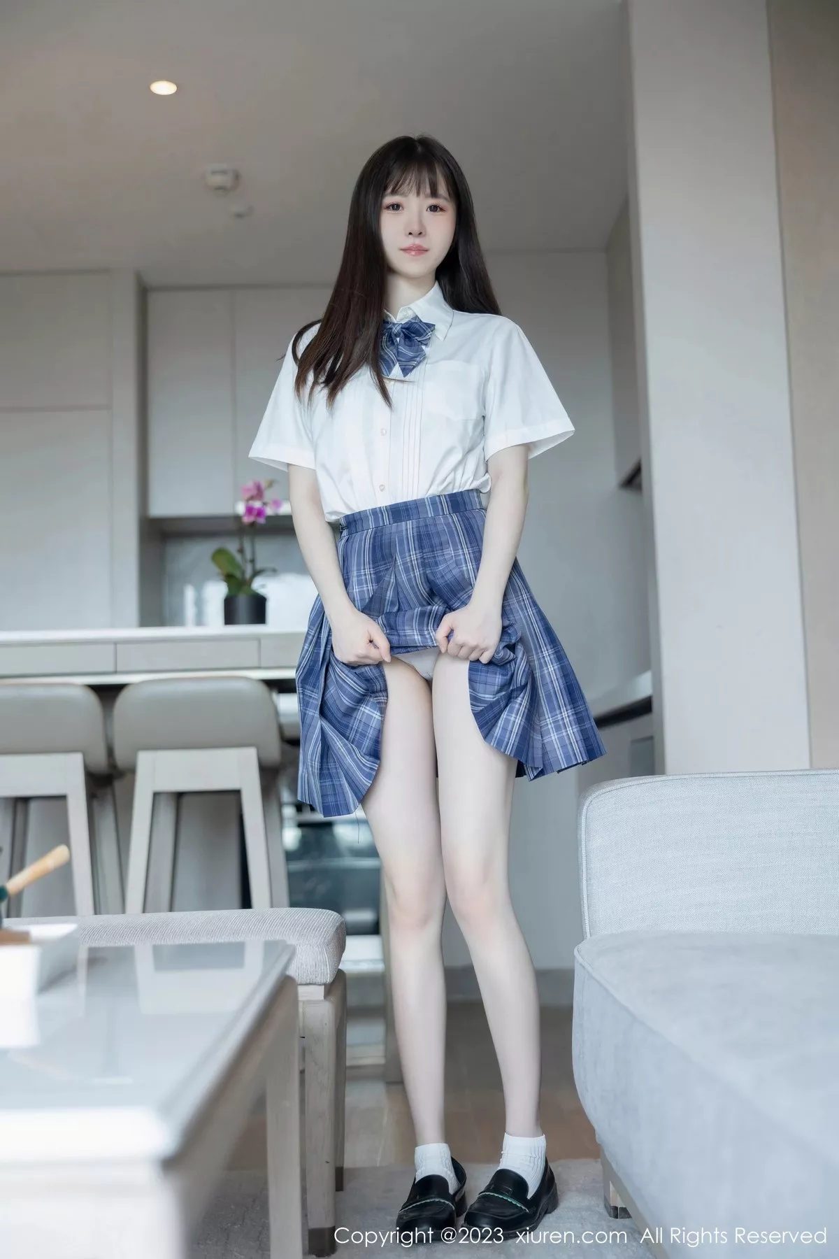 [XiuRen秀人网]第6993期林悠悠写真 photo 1-4