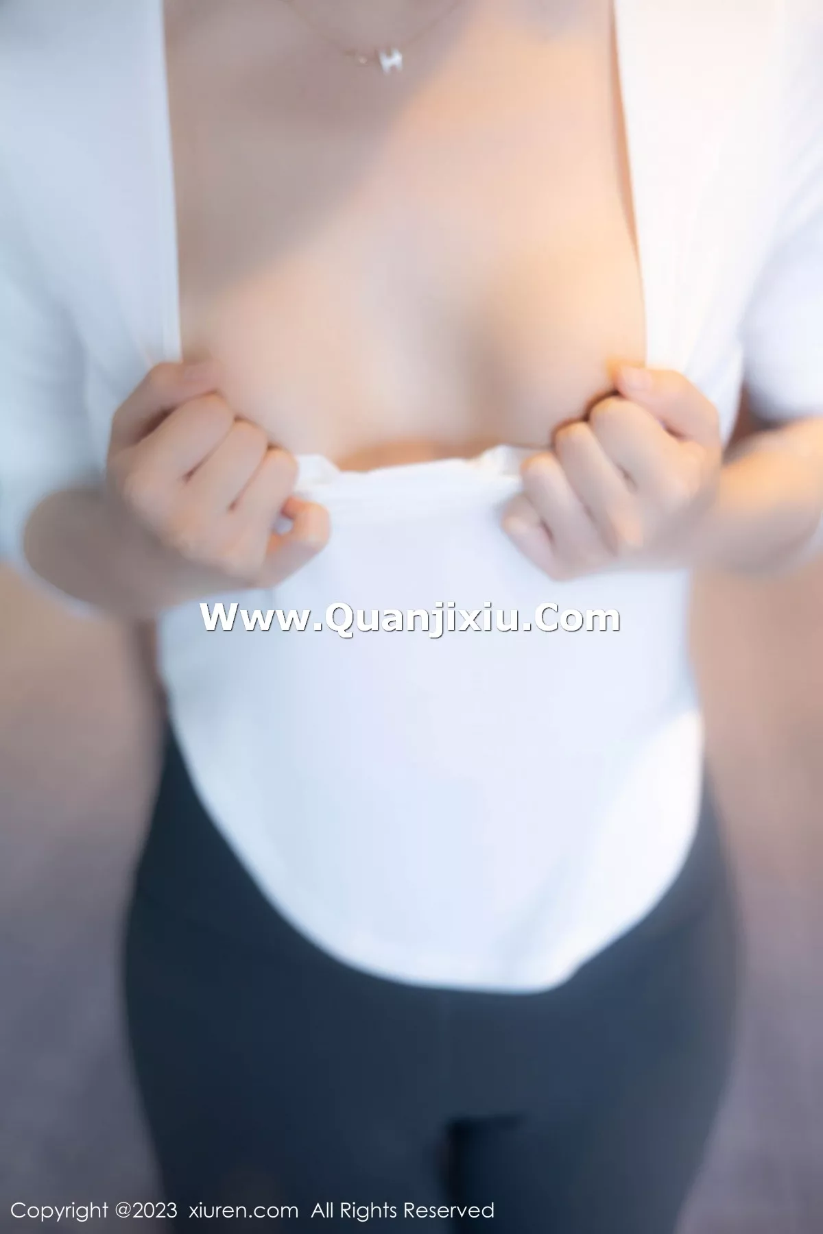 [XiuRen秀人网]第7370期唐宁宁写真 photo 1-4