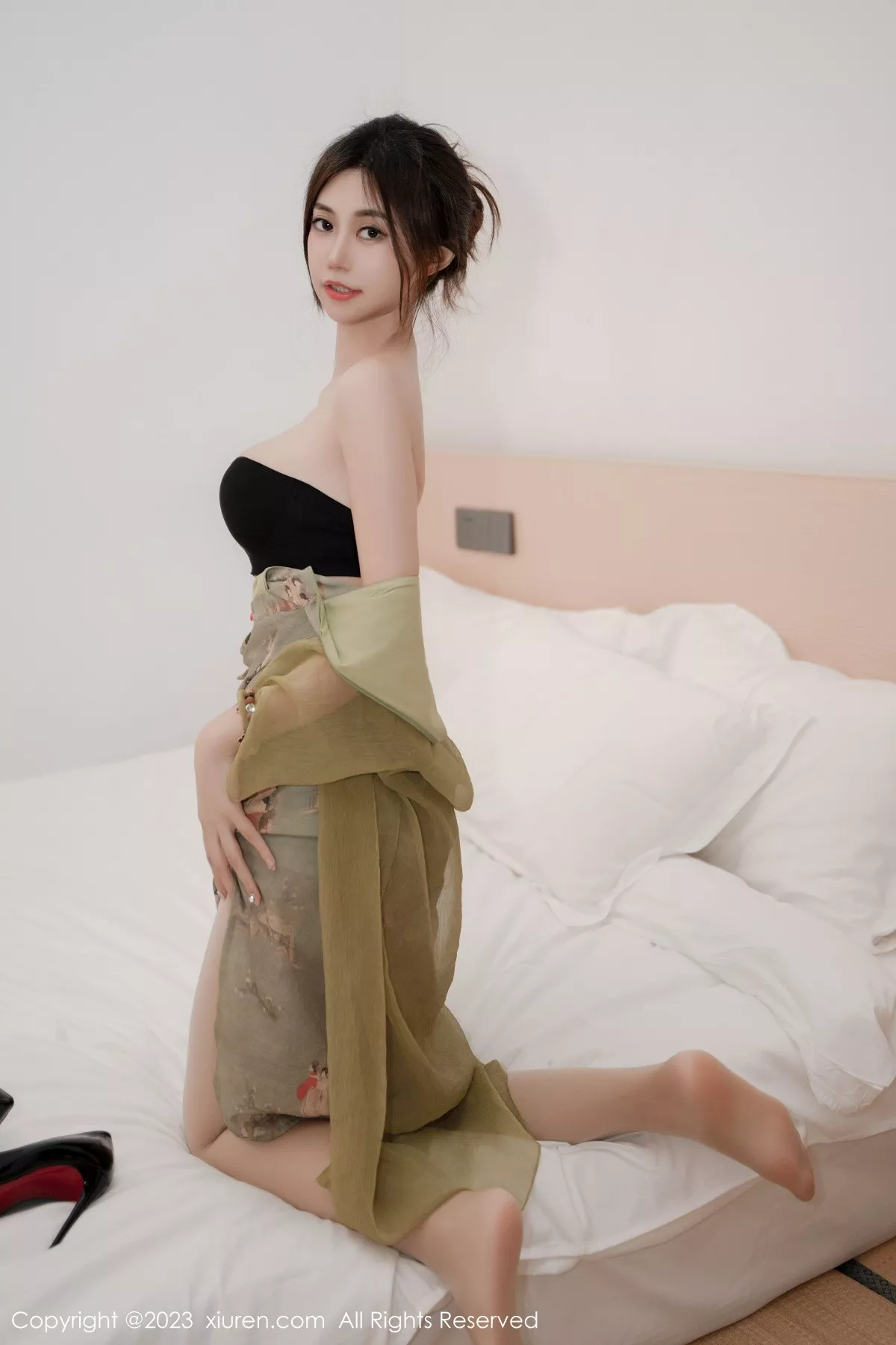 [XiuRen秀人网]第7646期绮里嘉写真 photo 2-18