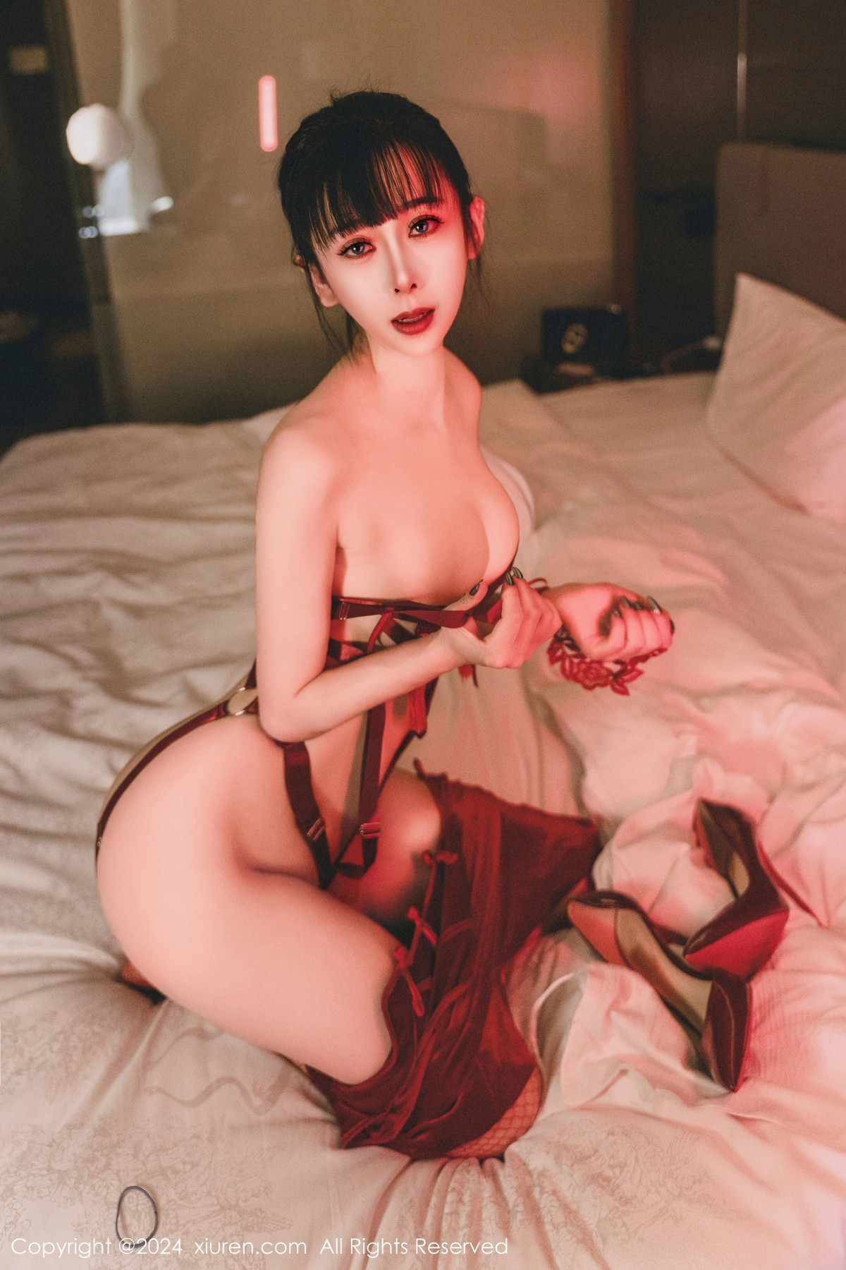 [XiuRen秀人网]第8047期宝宝甜写真 photo 2-11
