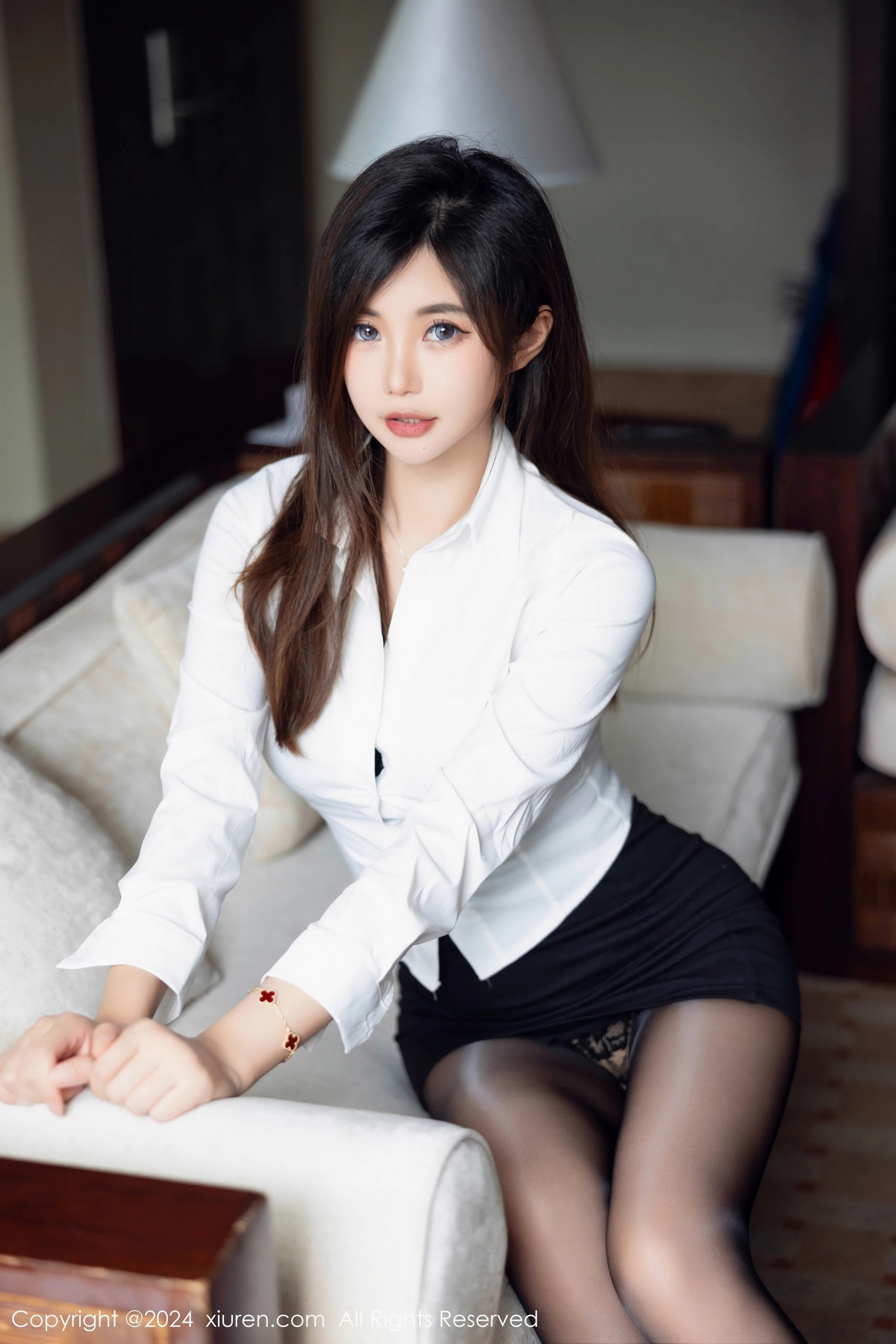 [XiuRen秀人网]第8053期绮里嘉写真 photo 1-5