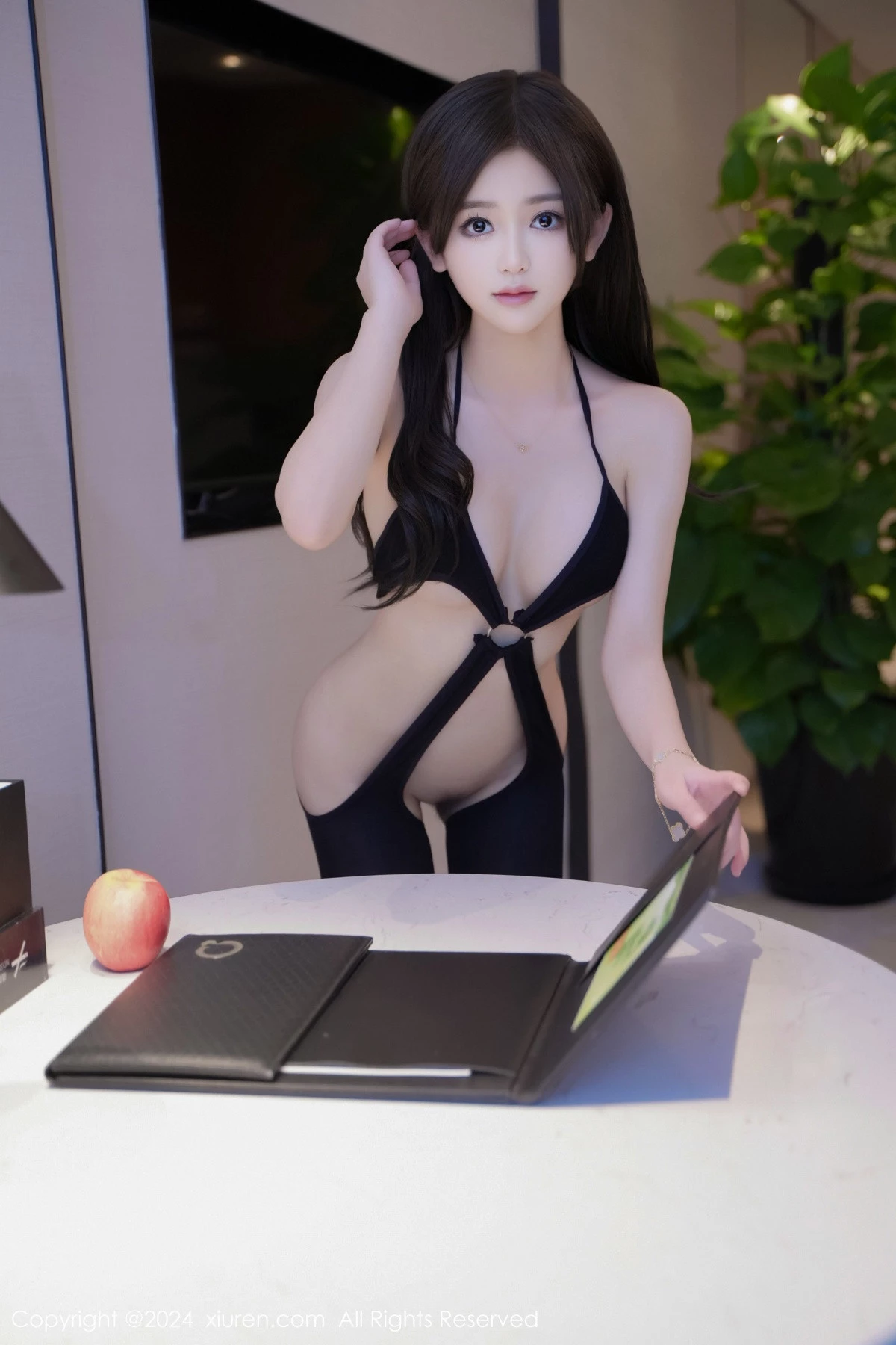 [XiuRen秀人网]第8172期奶茶味的包子写真 photo 1-7