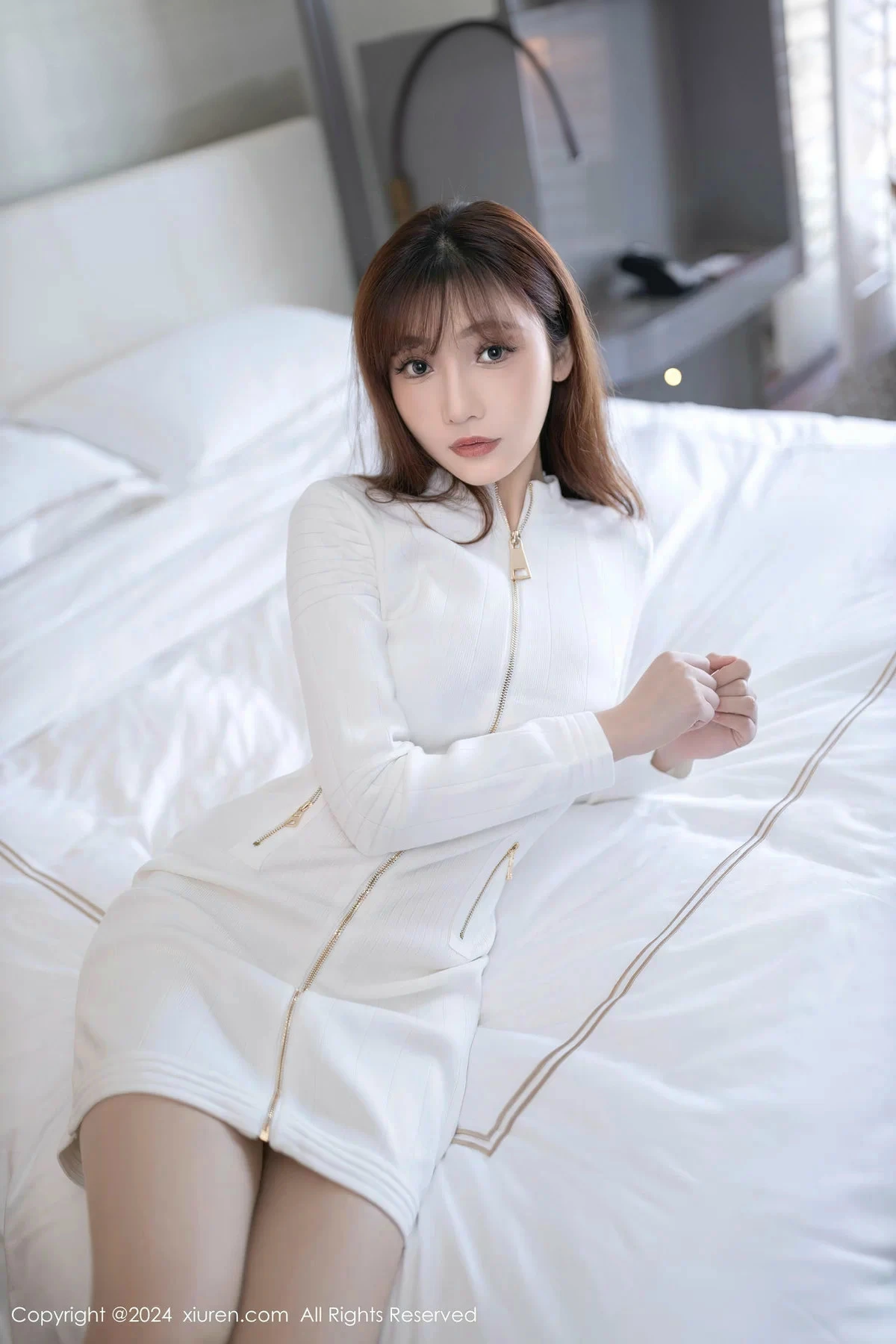 [XiuRen秀人网]第8233期陆萱萱写真 photo 1-4