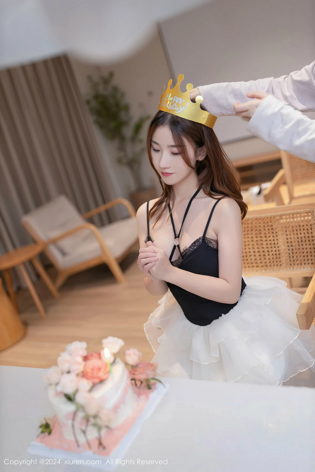 [XiuRen秀人网]第8398期杏子写真 photo 1-6