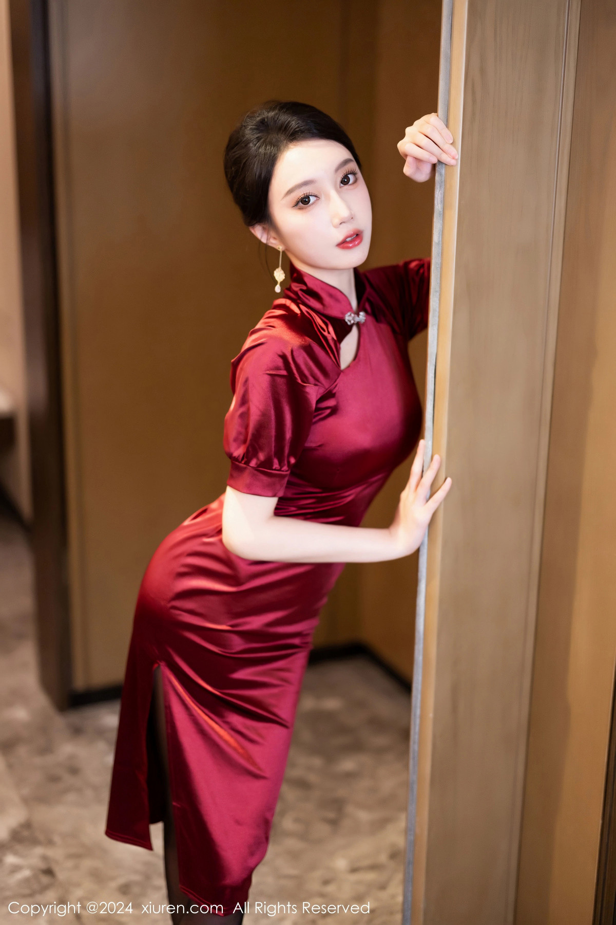 [XiuRen秀人网]第8479期玥儿玥写真 photo 1-2