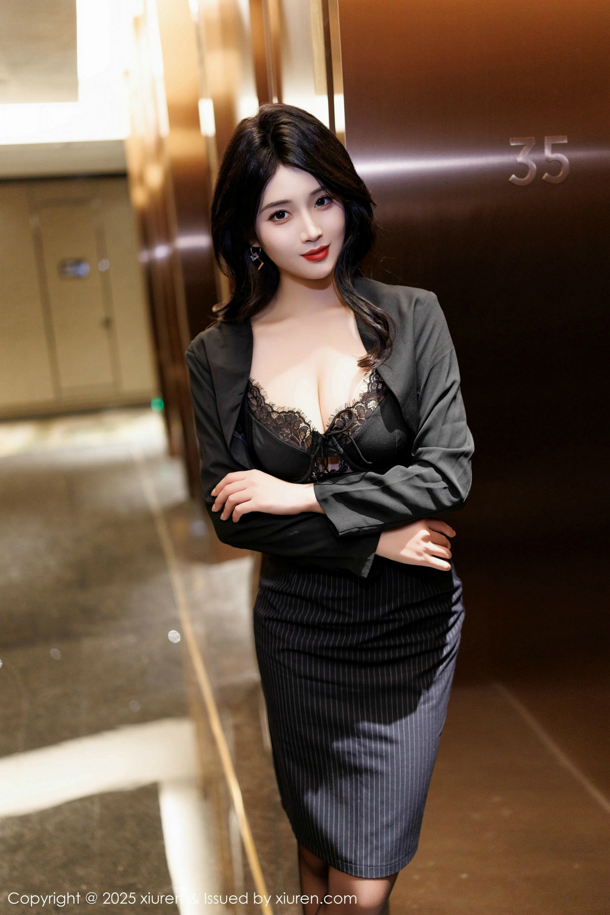 [XiuRen秀人网]第9728期南乔写真 photo 1-17