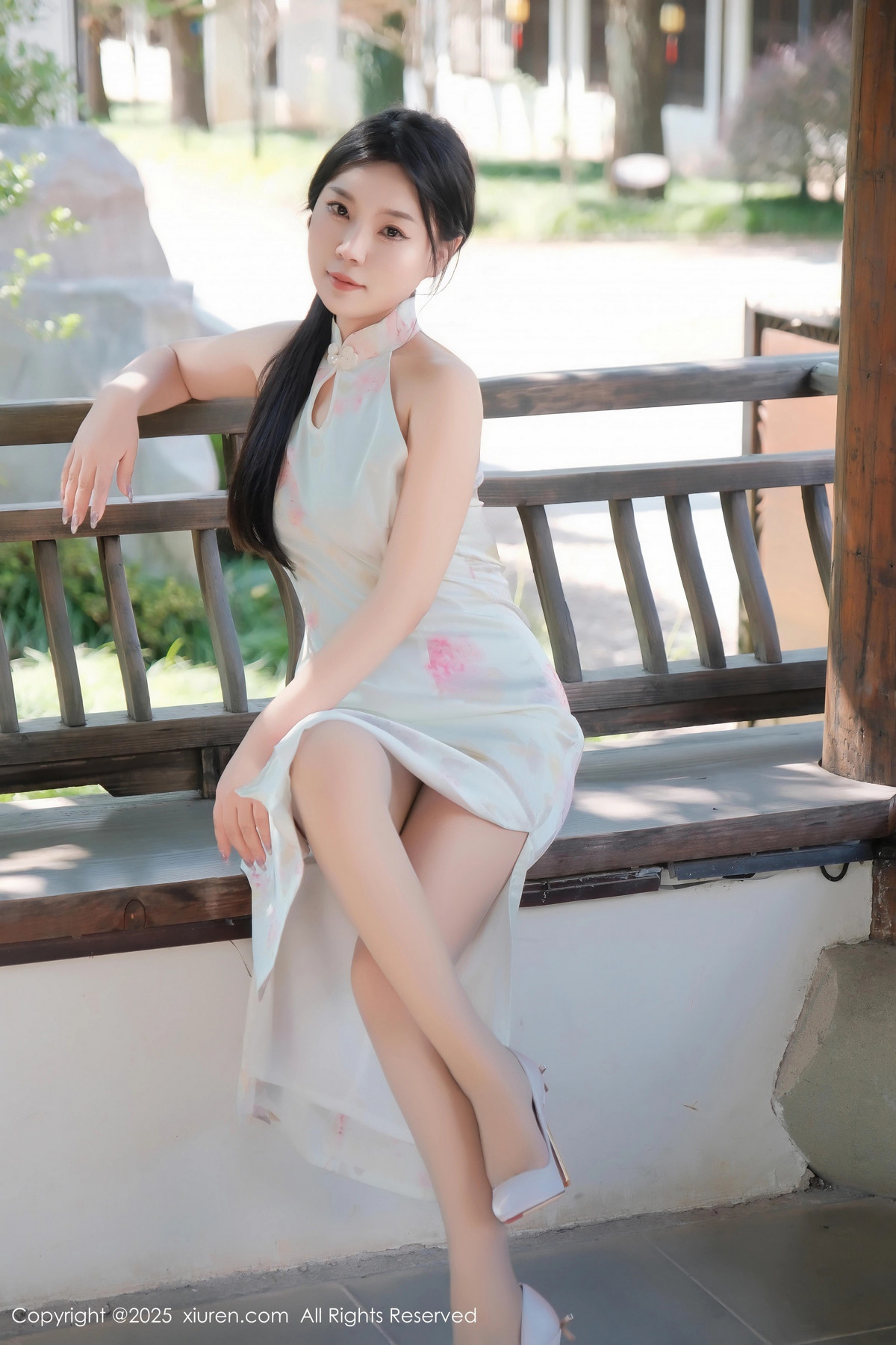 [XiuRen秀人网]第9893期麦田写真 photo 1-5