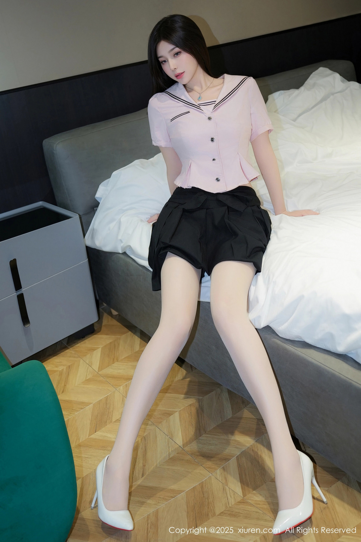 [XiuRen秀人网]第9892期曼柔写真 photo 1-8