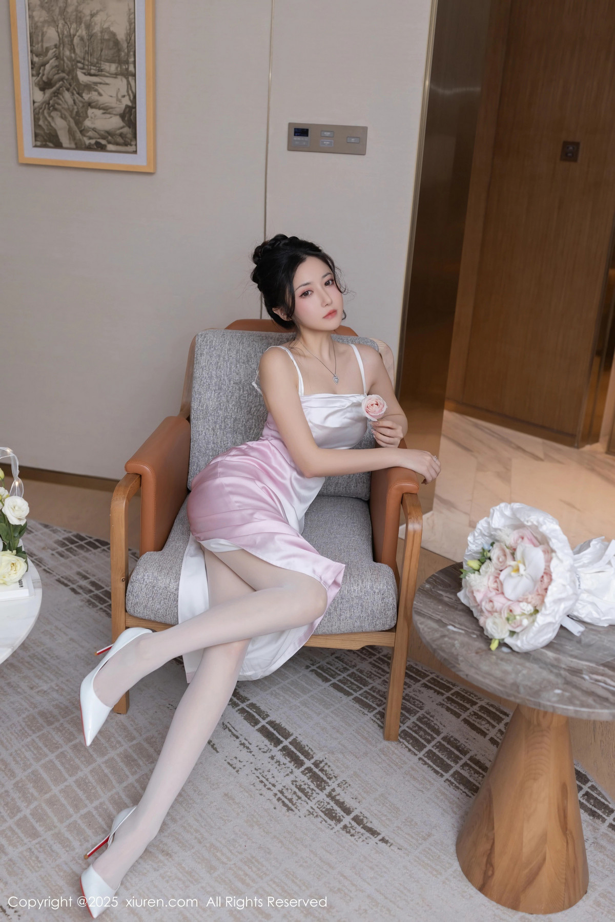 [XiuRen秀人网]第9907期鱼子酱写真 photo 1-9