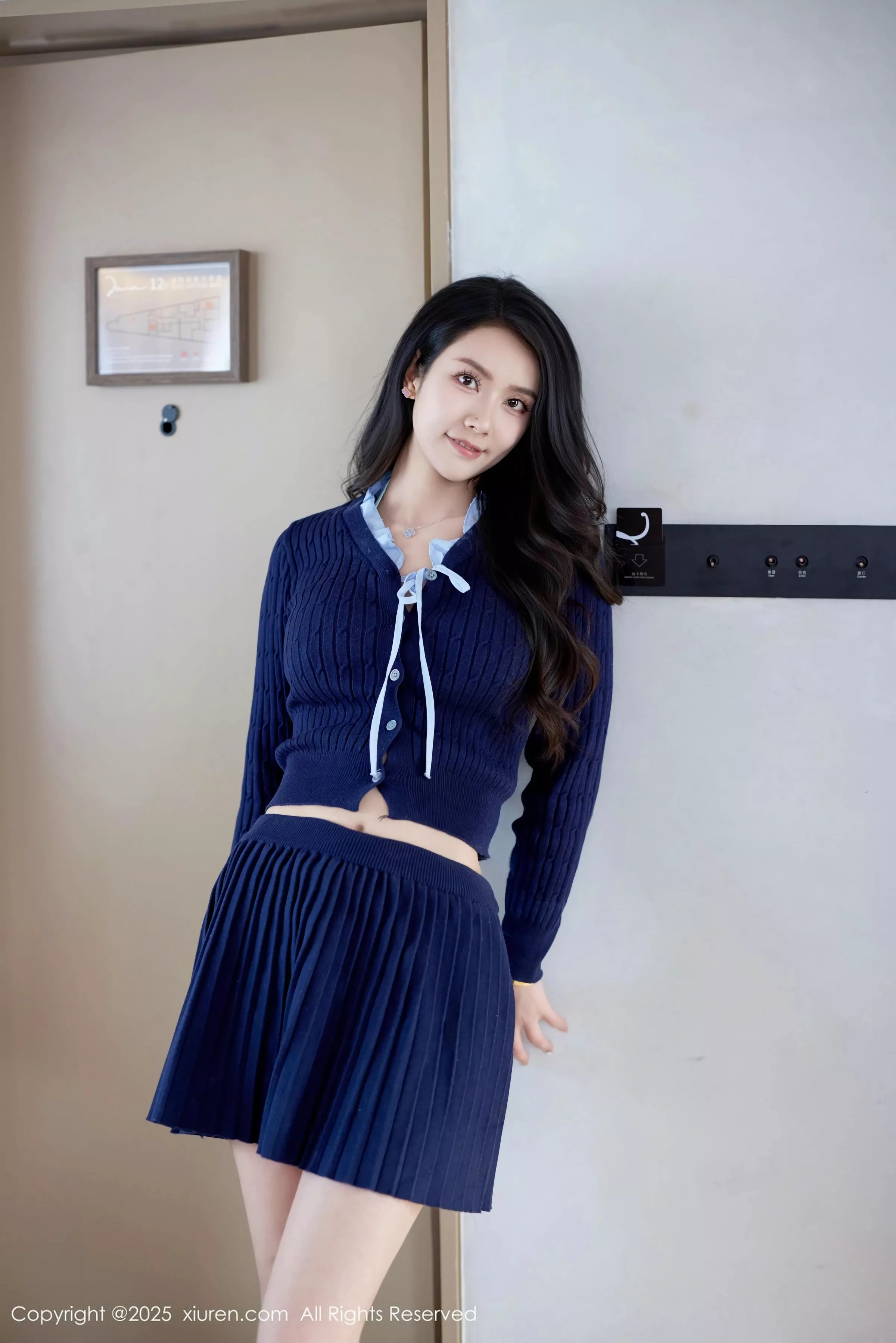 [XiuRen秀人网]第10242期方子萱写真 photo 1-12