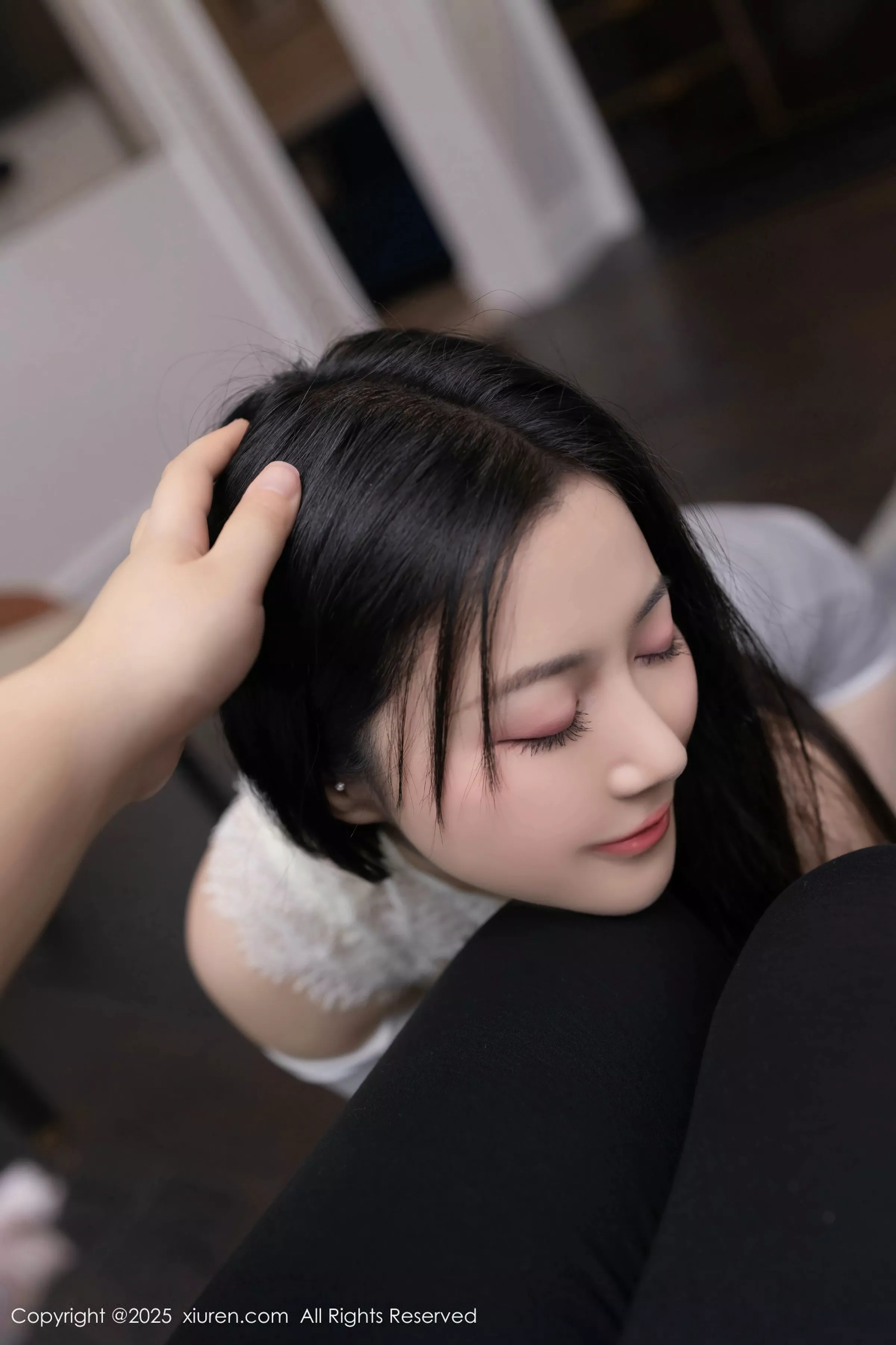 [XiuRen秀人网]第10261期鱼子酱写真 photo 1-8