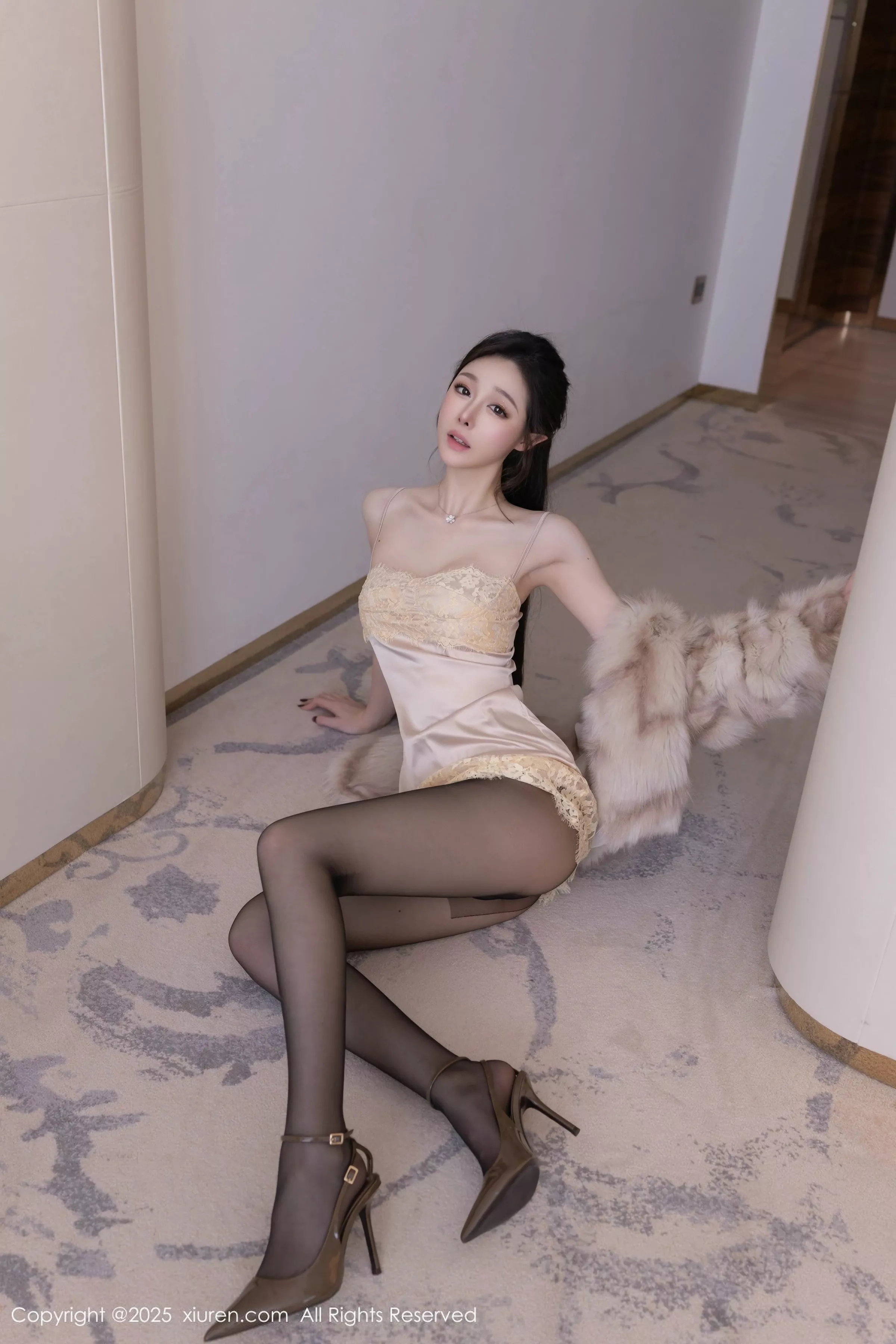 [XiuRen秀人网]第10259期小逗逗写真 photo 1-6