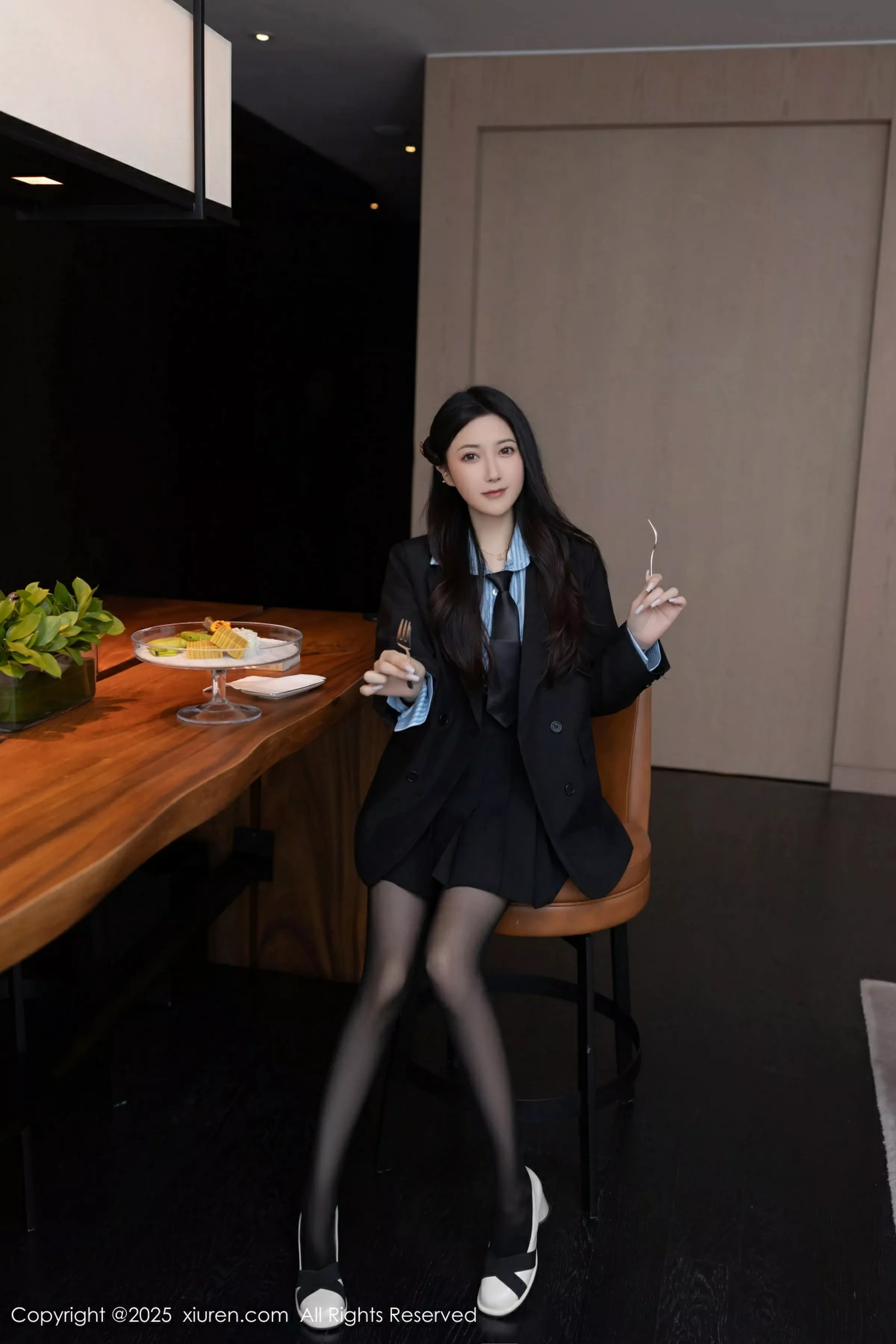 [XiuRen秀人网]第10412期鱼子酱写真 photo 1-6