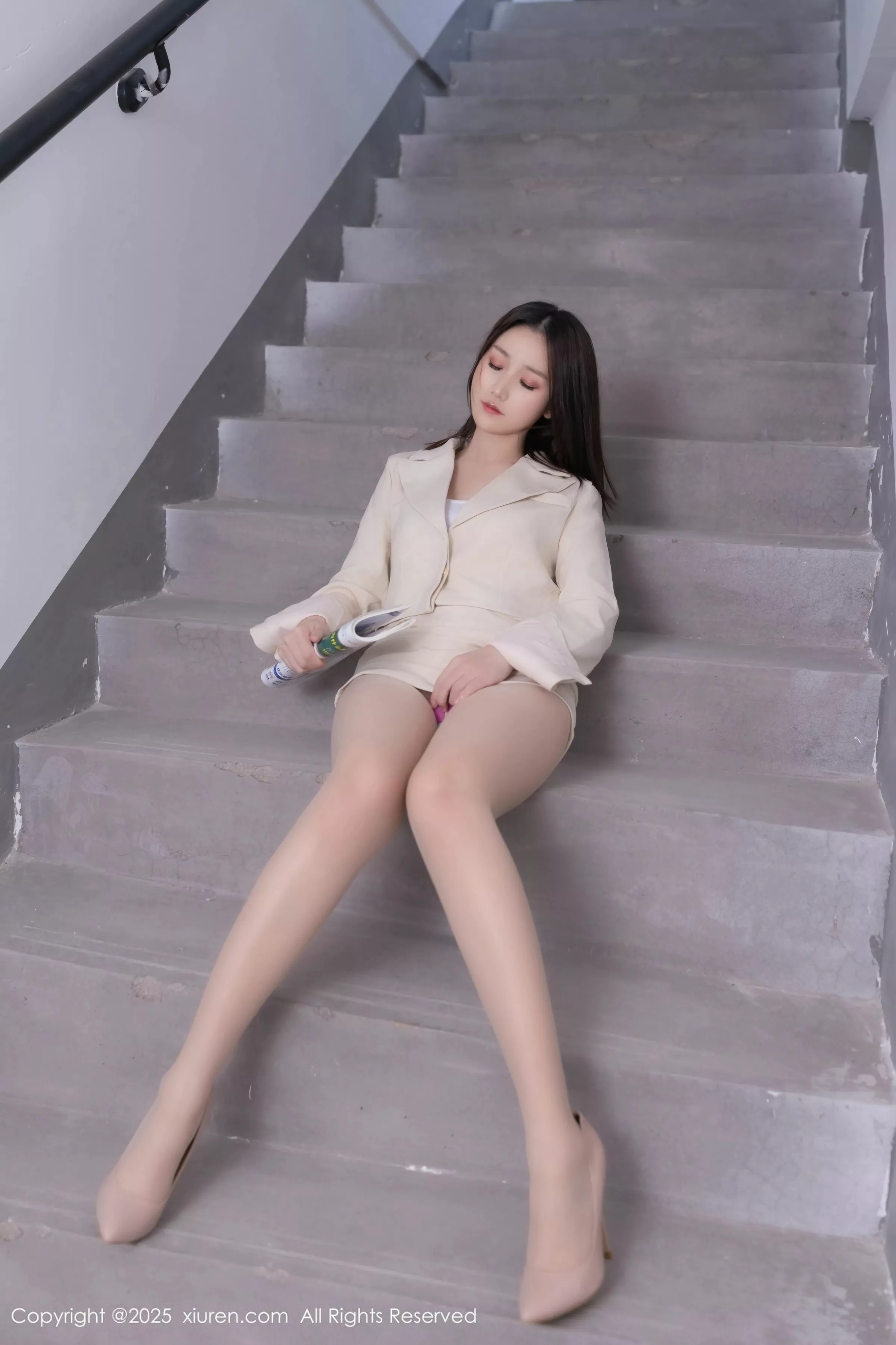 [XiuRen秀人网]第10428期杏子写真 photo 1-4