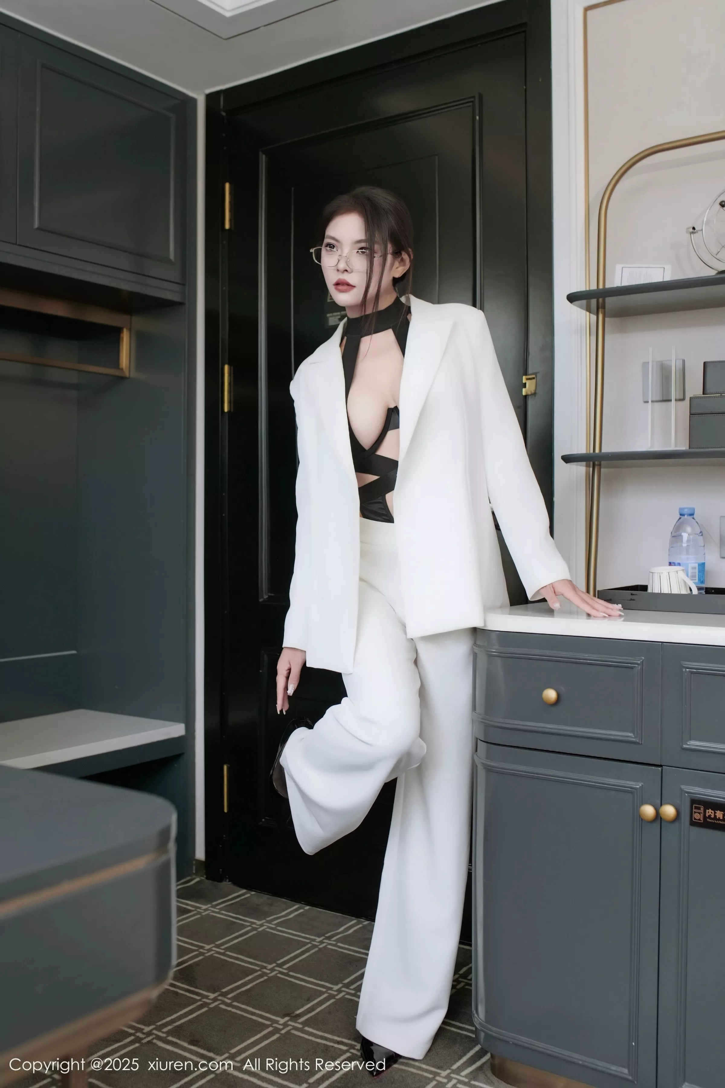 [XiuRen秀人网]第10464期冬安写真 photo 1-1