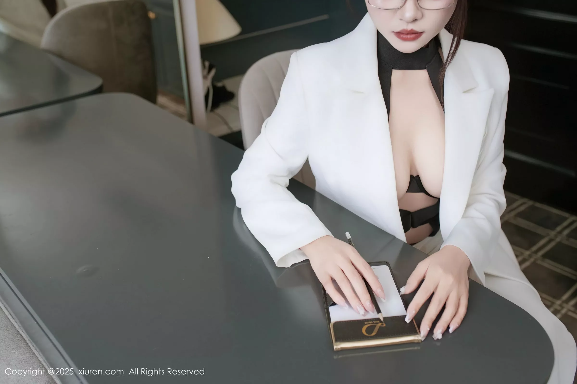 [XiuRen秀人网]第10464期冬安写真 photo 1-7