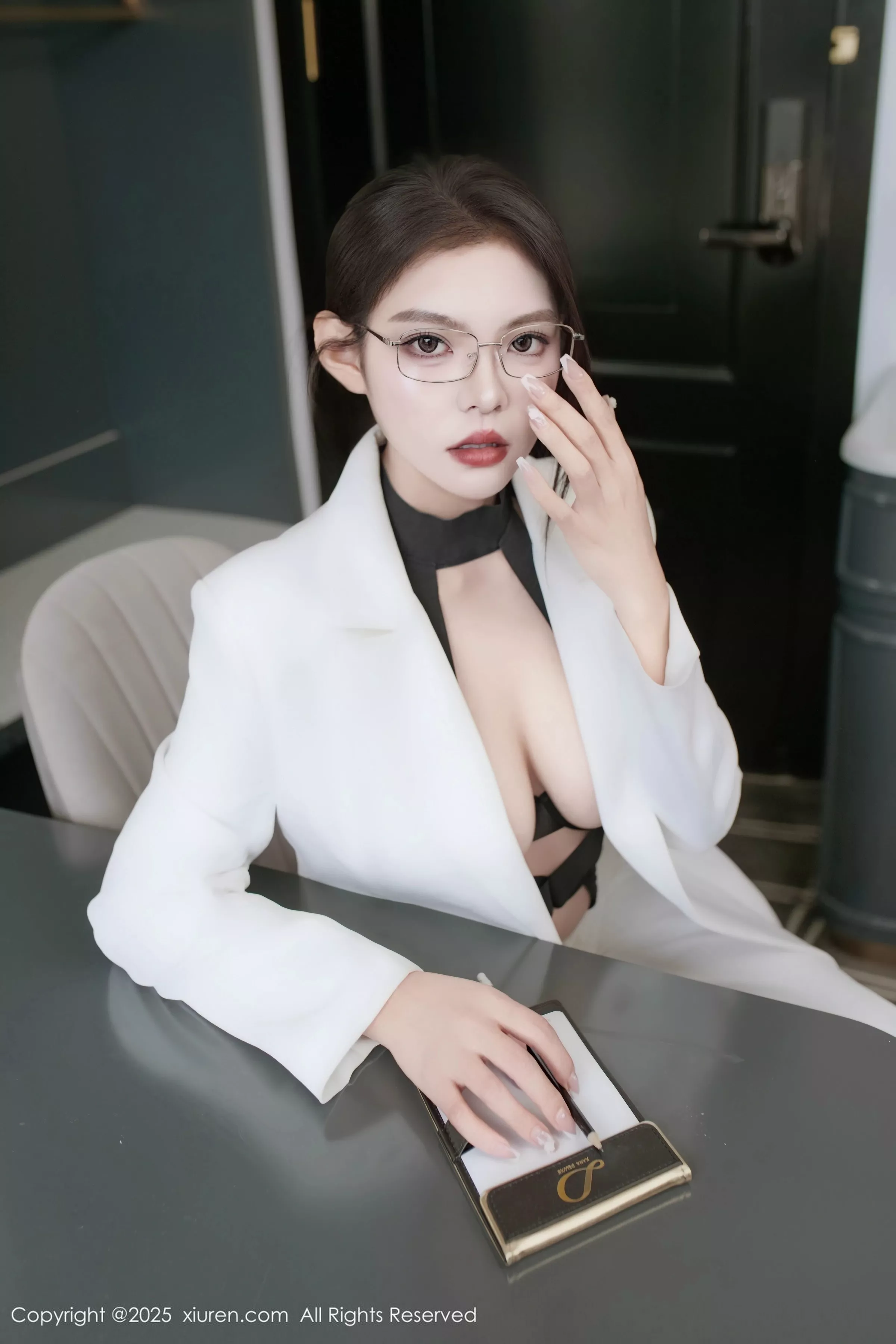 [XiuRen秀人网]第10464期冬安写真 photo 1-6