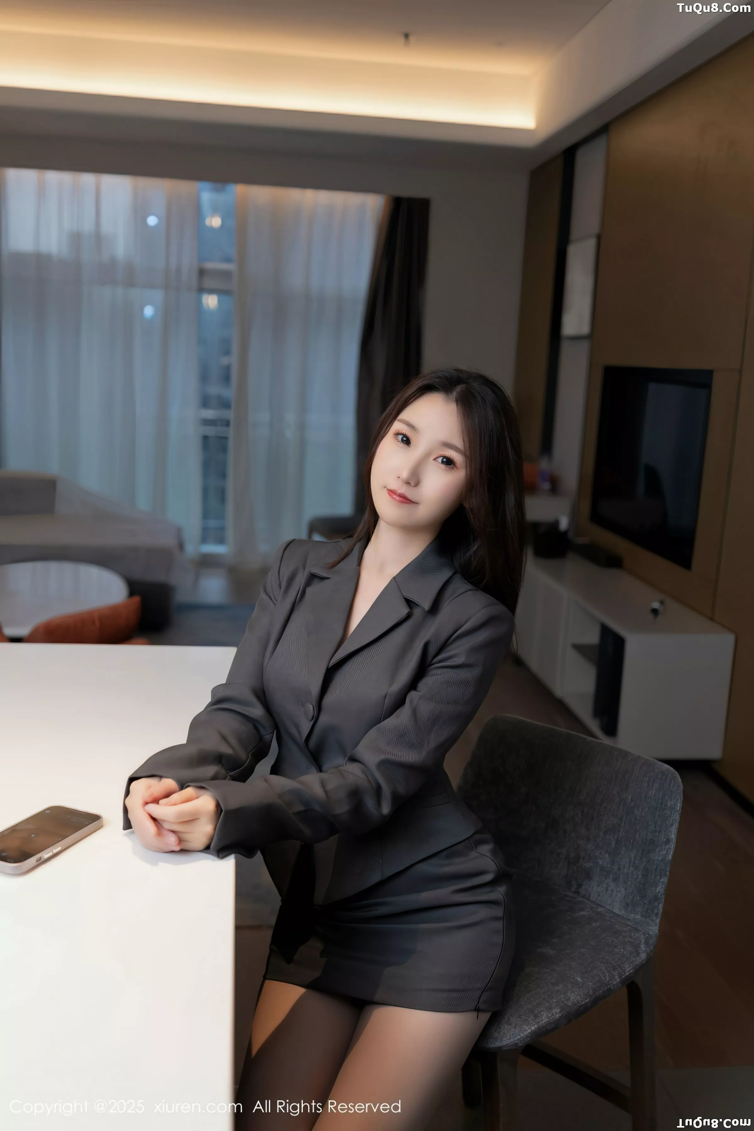 [XiuRen秀人网]第10497期杏子写真 photo 1-4