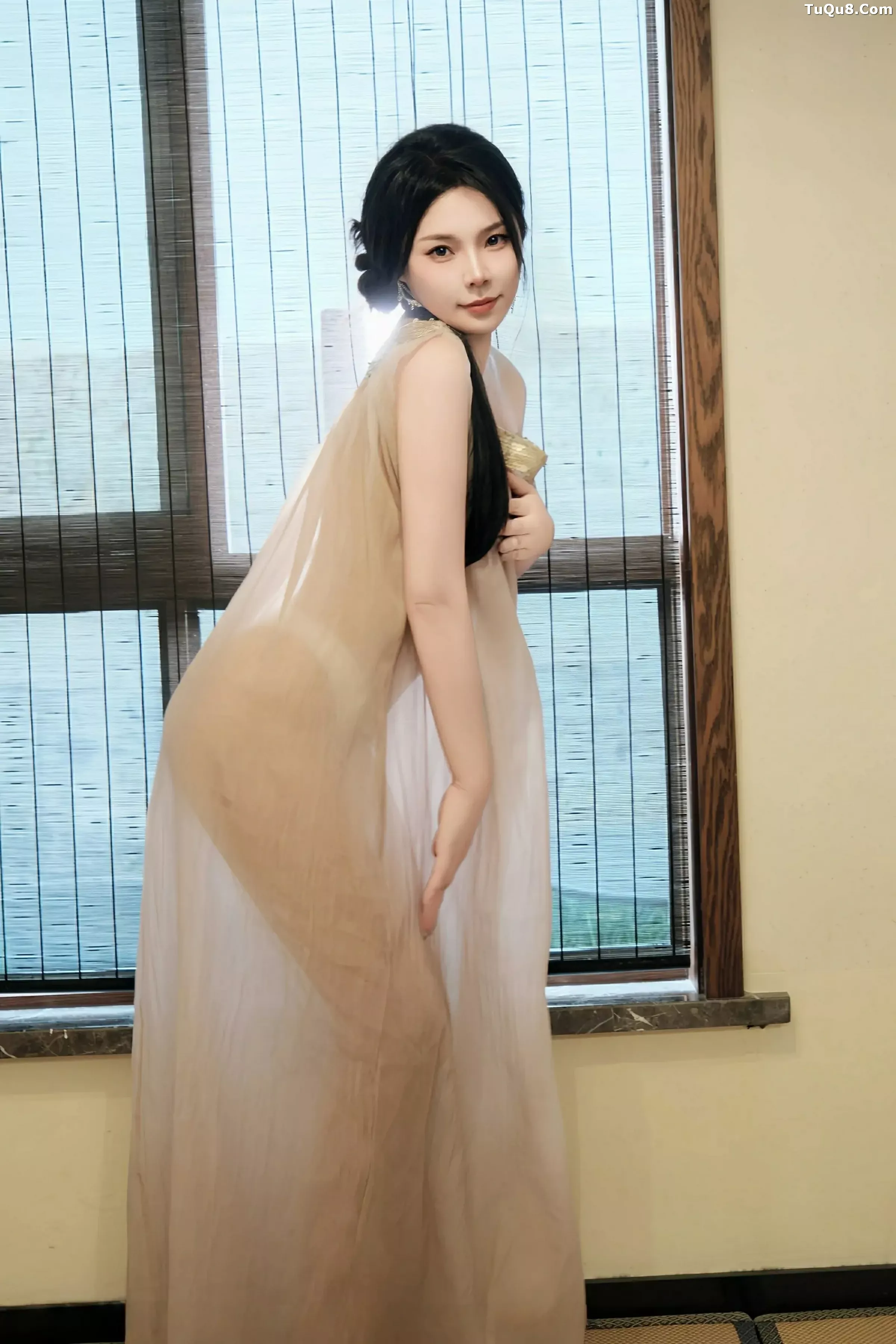 [XiuRen秀人网]第10500期麦田写真 photo 1-6