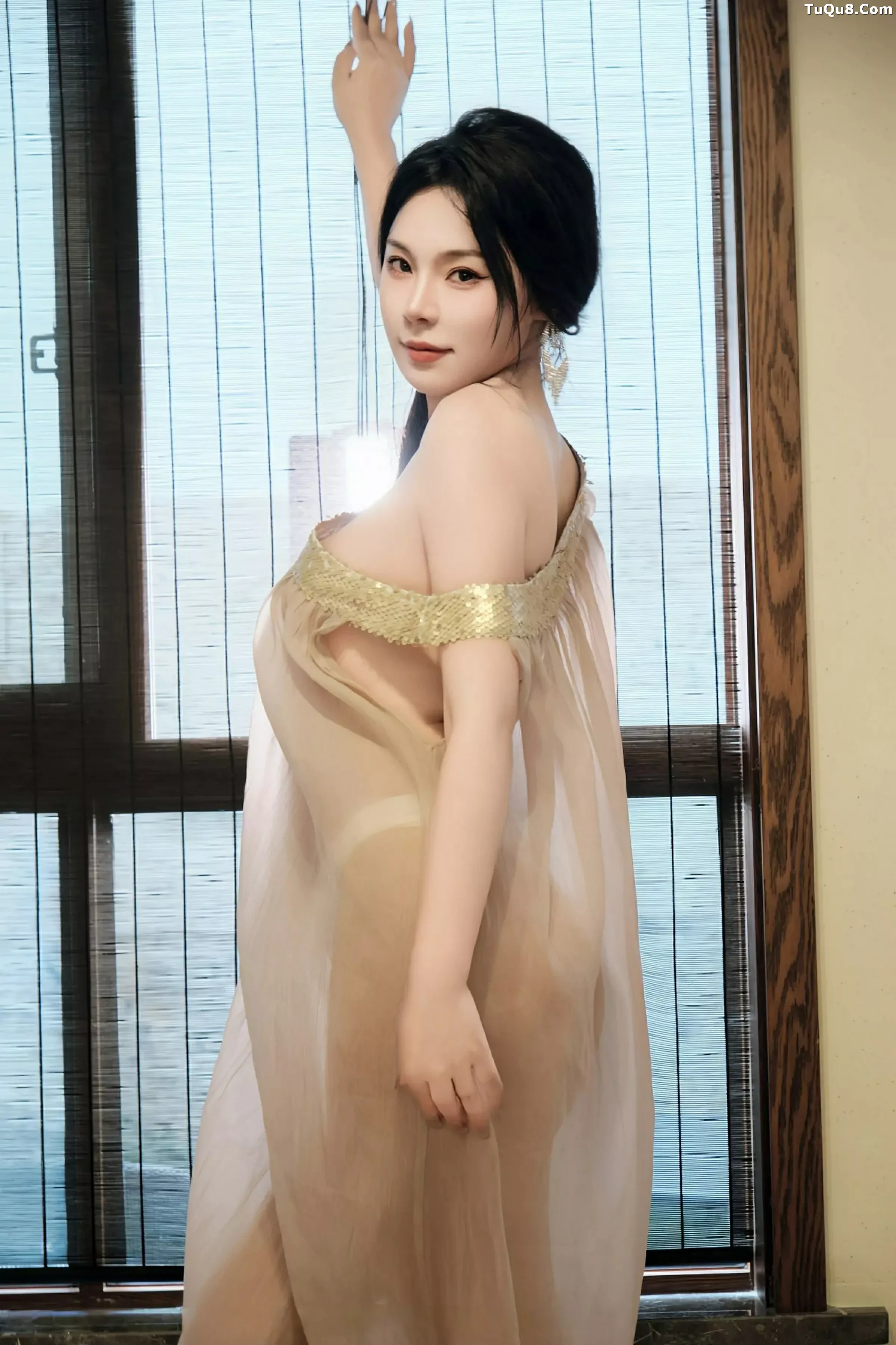 [XiuRen秀人网]第10500期麦田写真 photo 1-10