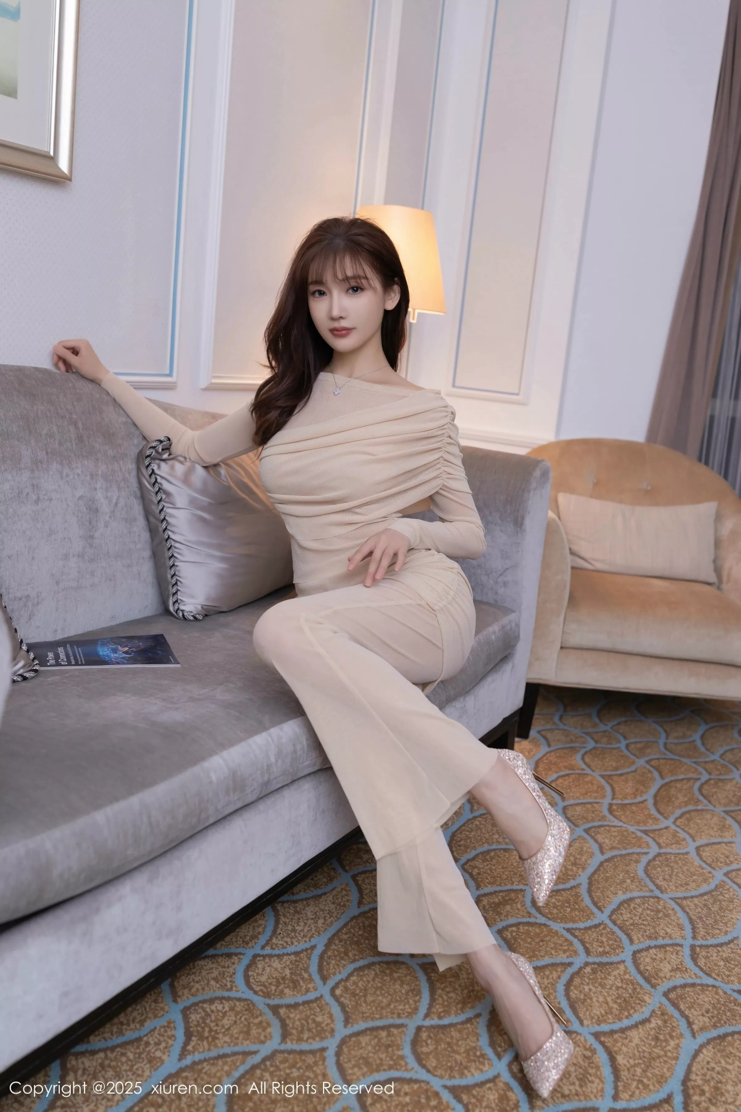 [XiuRen秀人网]第10436期陆萱萱写真 photo 1-2