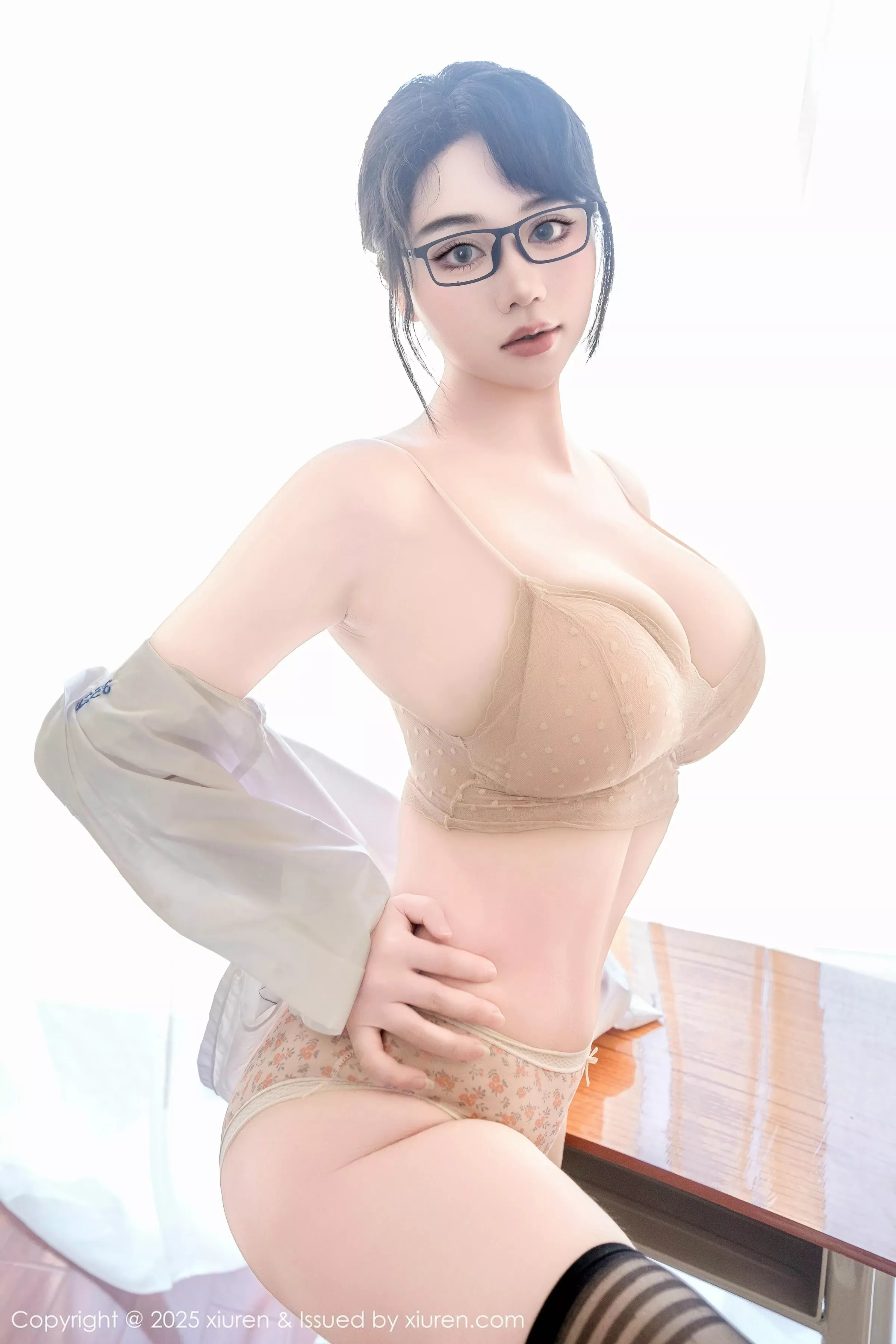 [XiuRen秀人网]第10530期汐汐爱吃草莓写真 photo 2-18