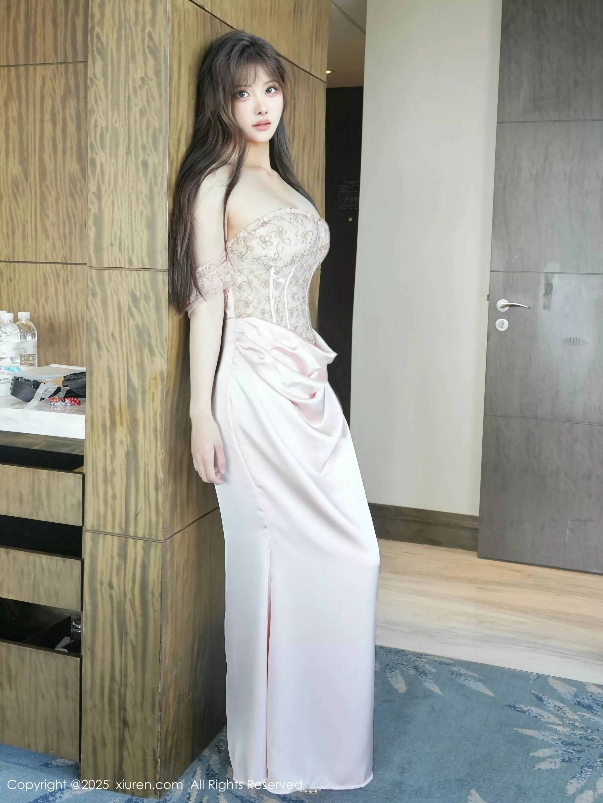 [XiuRen秀人网]第10438期梨霜儿写真 photo 1-8
