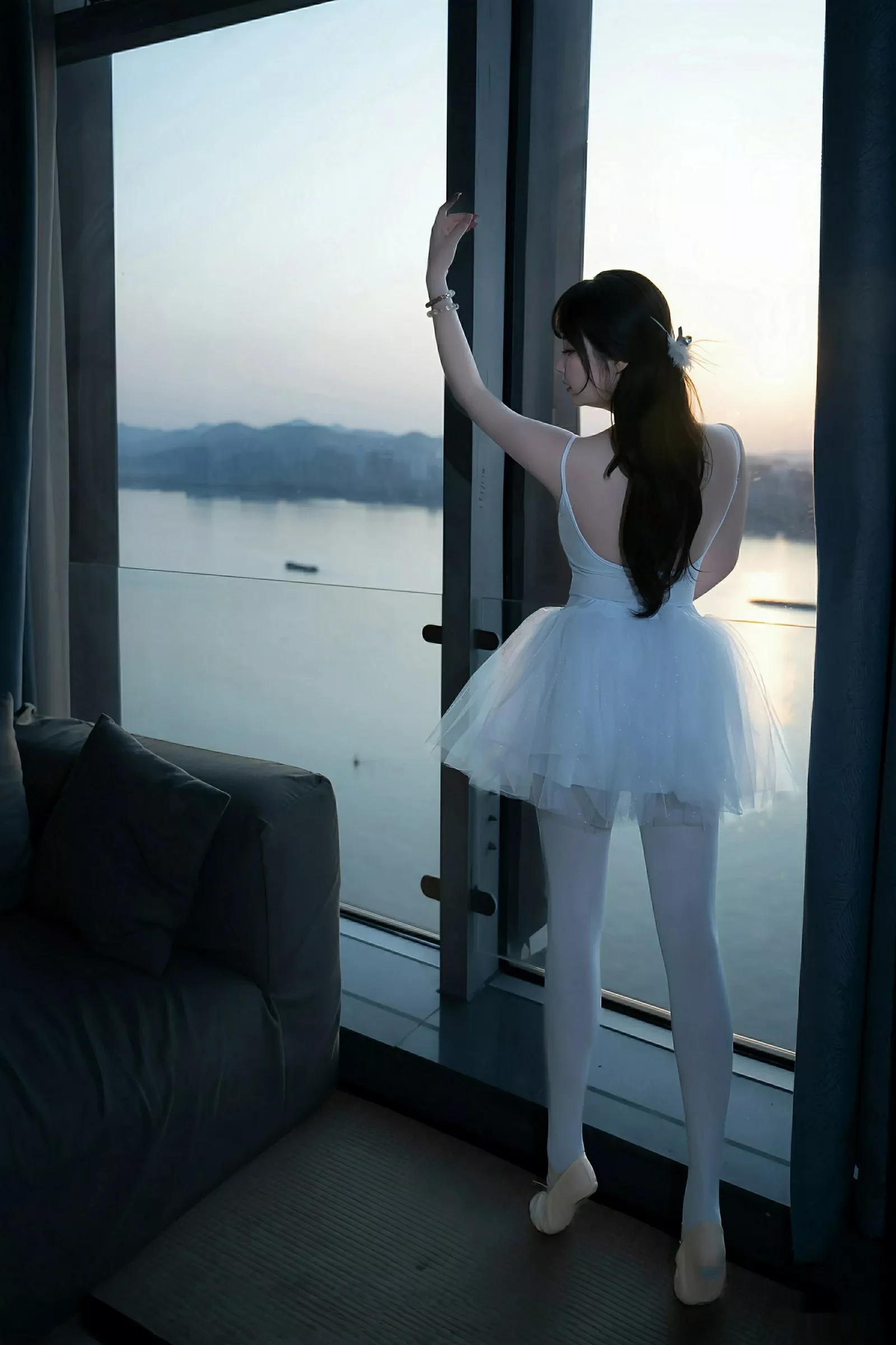 [XiuRen秀人网]第10575期软情写真 photo 1-6