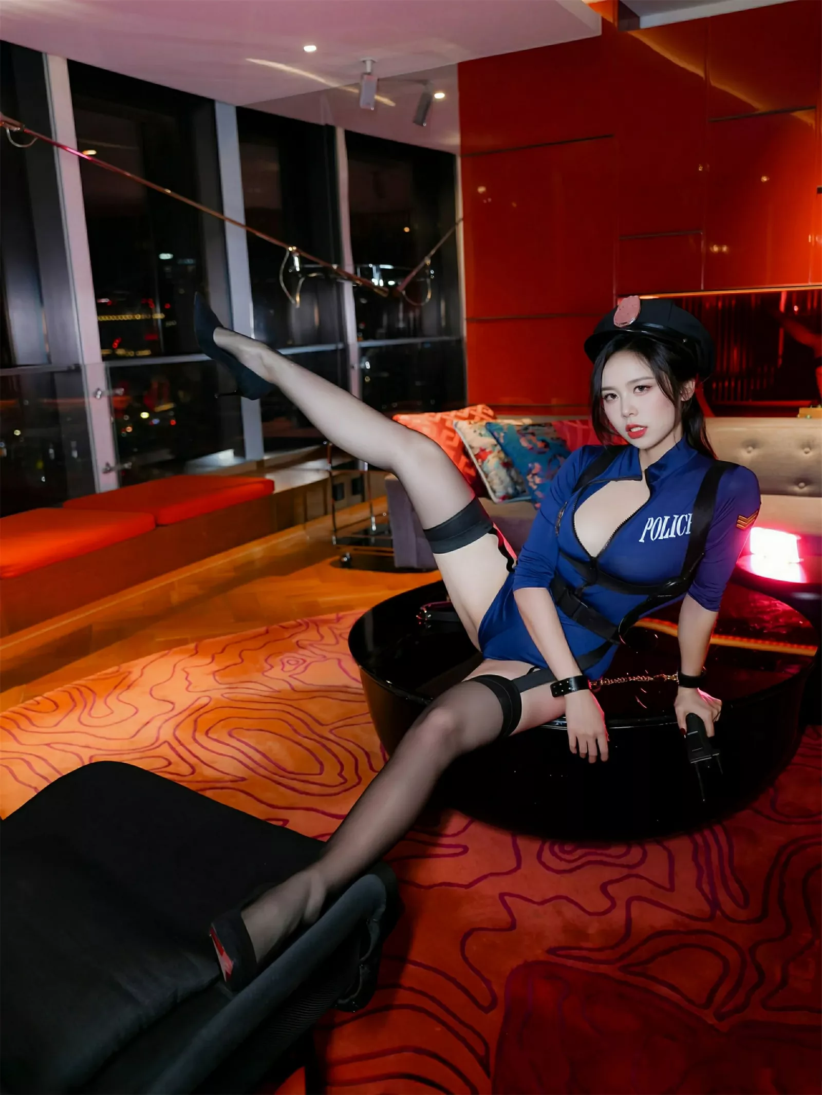 [XiuRen秀人网]第10569期玫瑰我爱你写真 photo 2-10