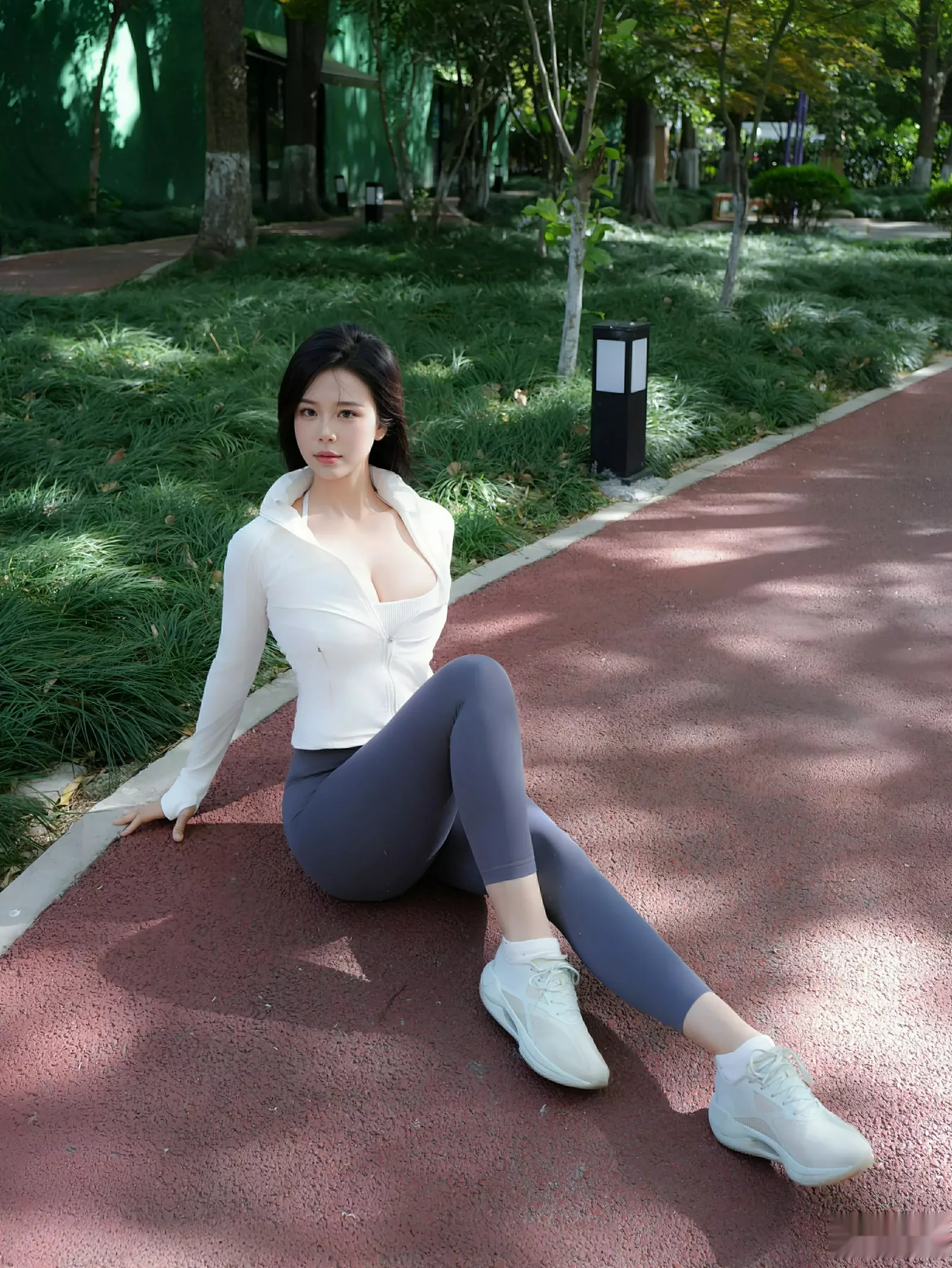 [XiuRen秀人网]第10595期玫瑰我爱你写真 photo 1-13