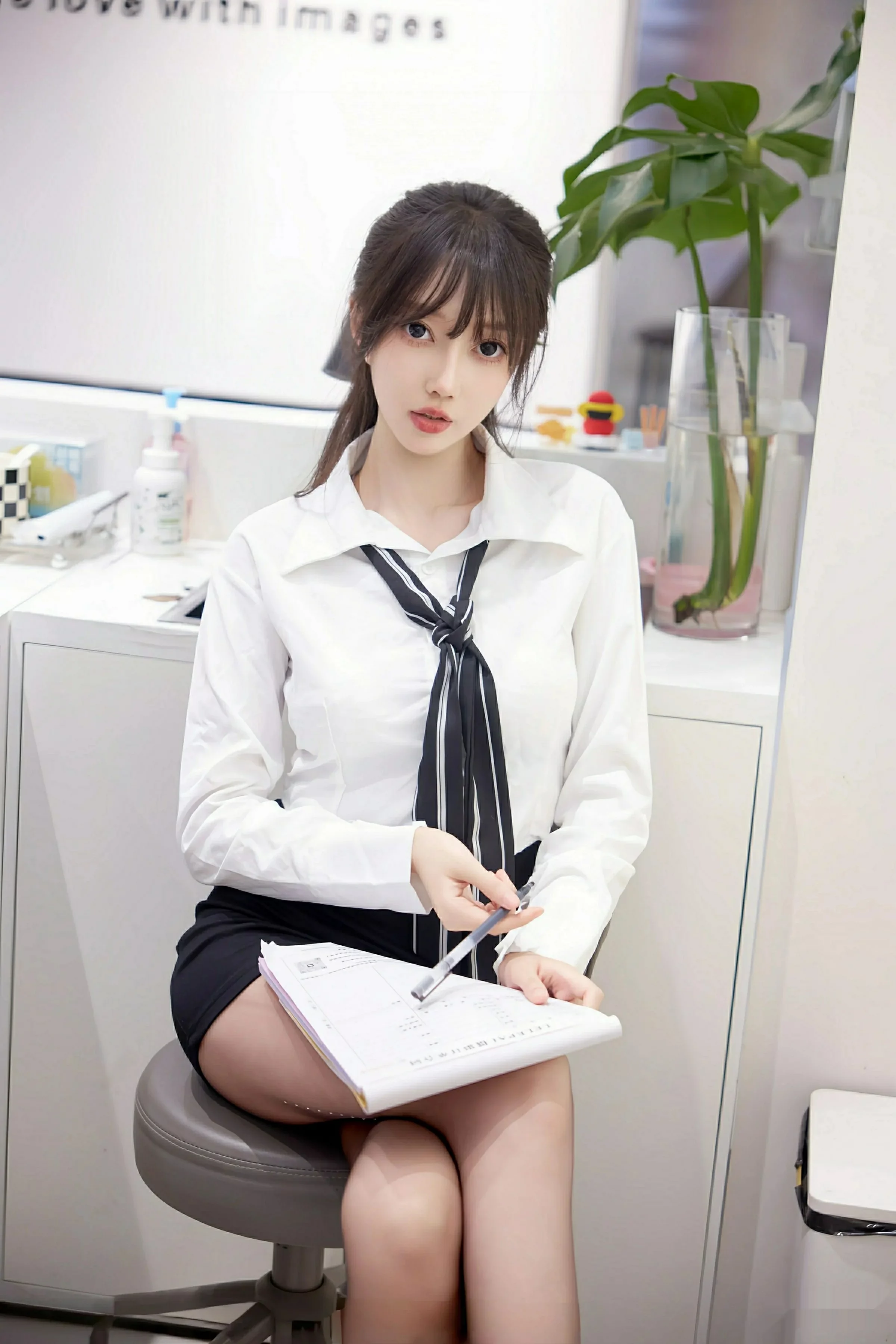 [XiuRen秀人网]第10636期玥儿玥写真 photo 1-11